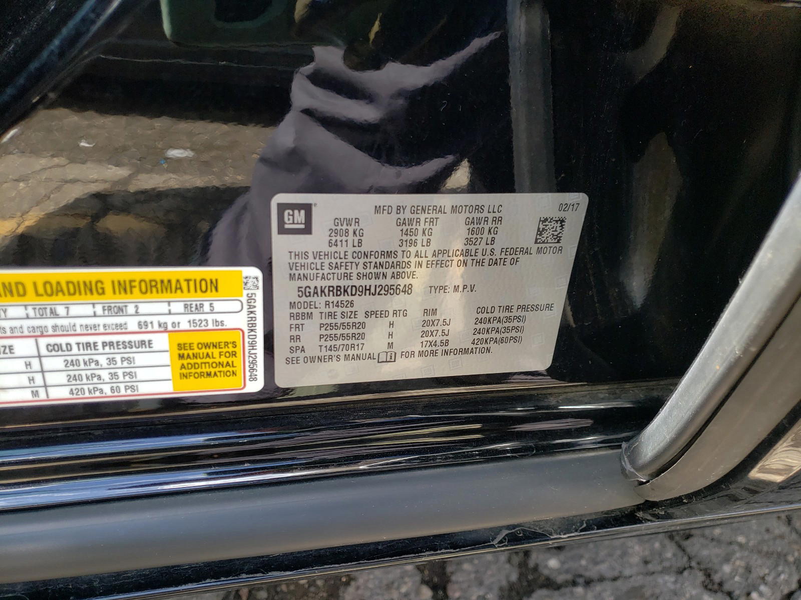 Photo 10 from auction – 2017 BUICK ENCLAVE with VIN 5GAKRBKD9HJ295648