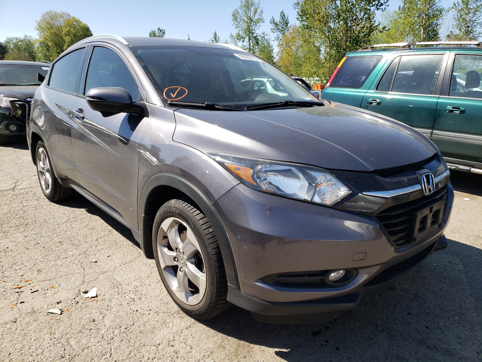 HONDA HR-V EXL 2017 with VIN 3CZRU6H79HM713871 - Photo from auction