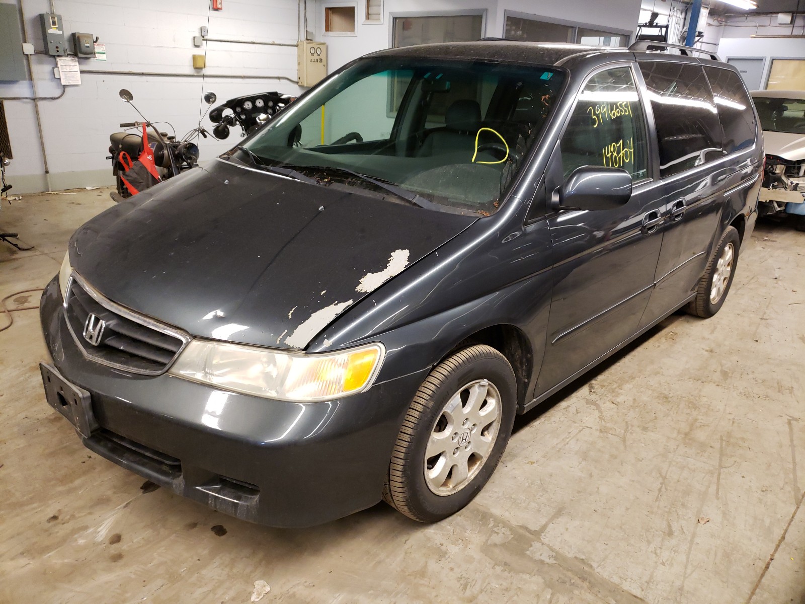 Photo 2 from auction – 2004 HONDA ODYSSEY EX with VIN 5FNRL18984B040065