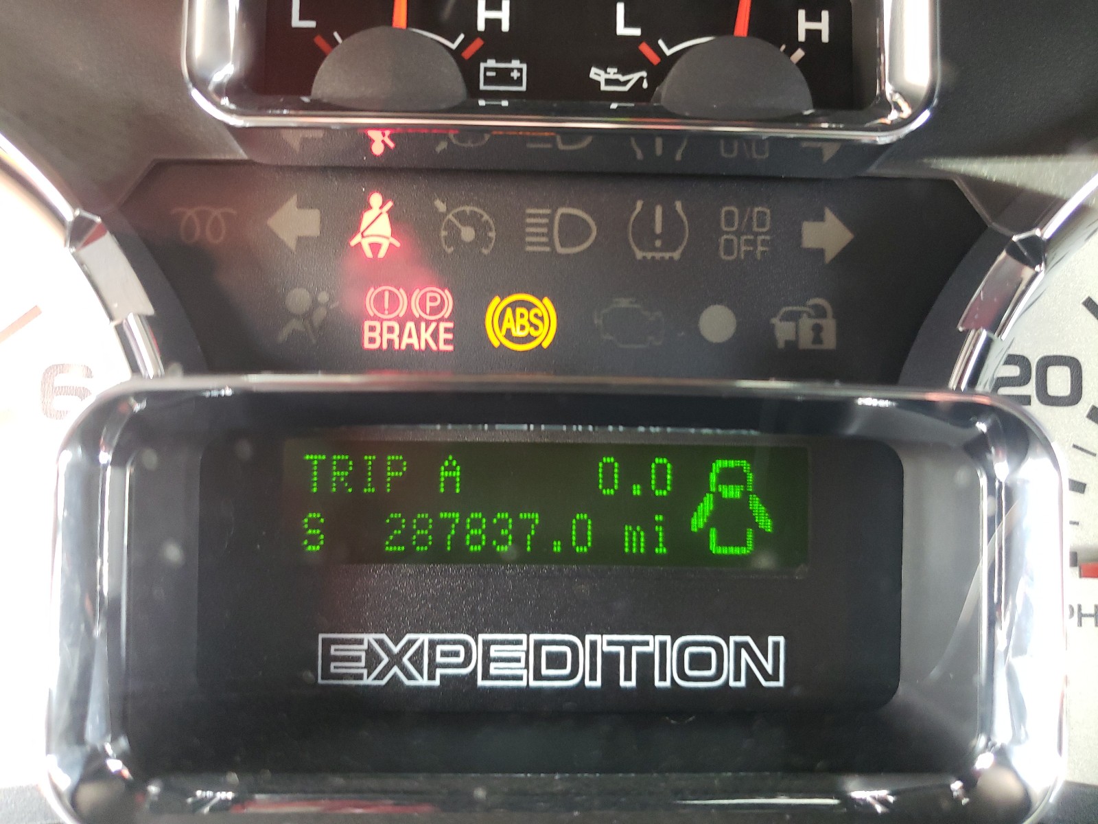 Photo 8 from auction – 2008 FORD EXPEDITION with VIN 1FMFU19568LA26725