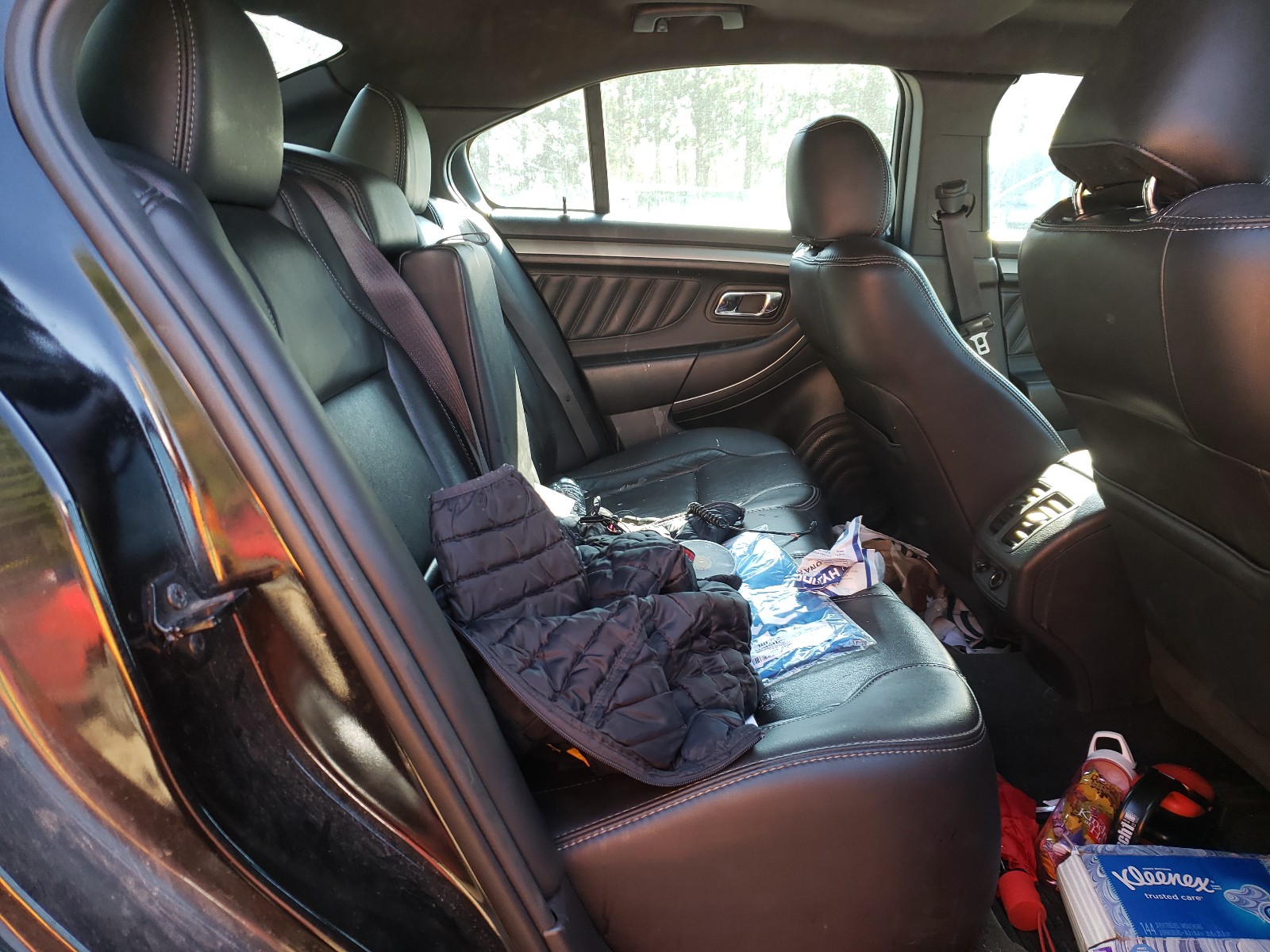 Photo 6 from auction – 2013 FORD TAURUS SEL with VIN 1FAHP2H8XDG180501