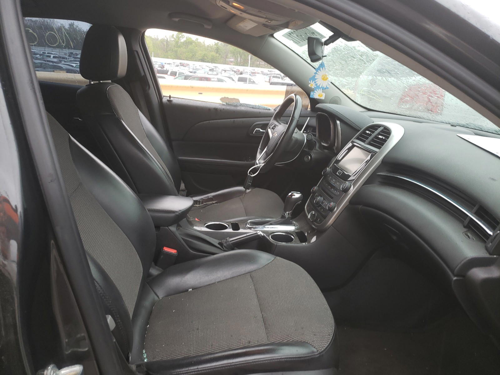 Photo 5 from auction – 2015 CHEVROLET MALIBU 2LT with VIN 1G11D5SL3FF147022