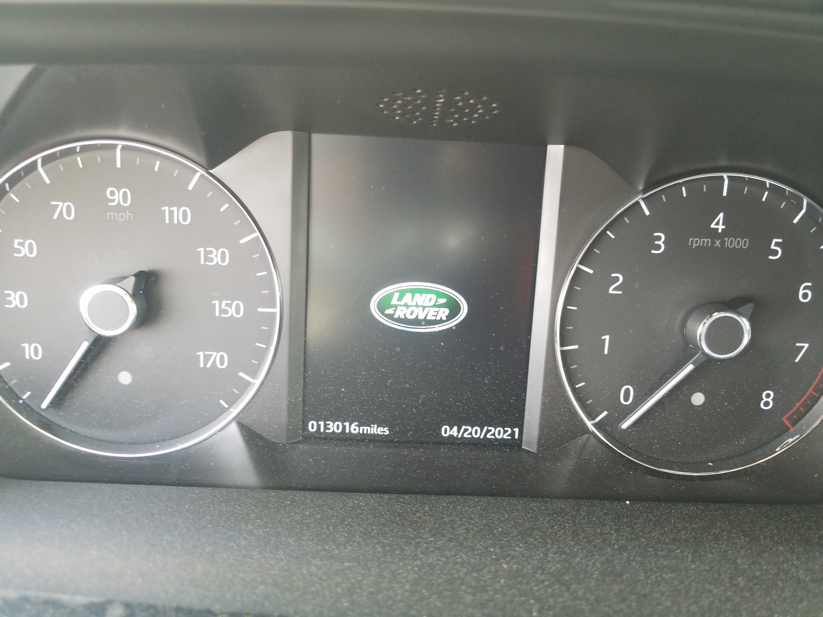 Photo 8 from auction – 2020 LAND ROVER RANGE ROVE with VIN SALZJ2FX5LH004967