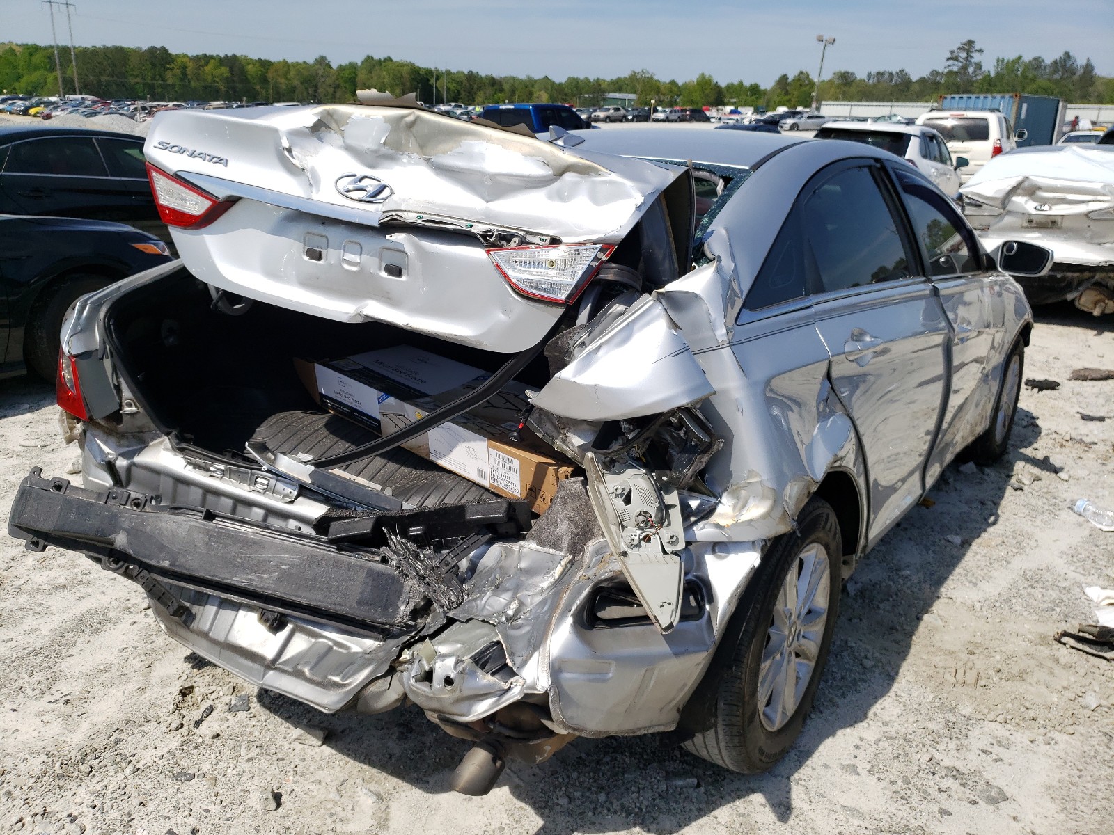 Photo 4 from auction – 2013 HYUNDAI SONATA GLS with VIN 5NPEB4AC0DH738468