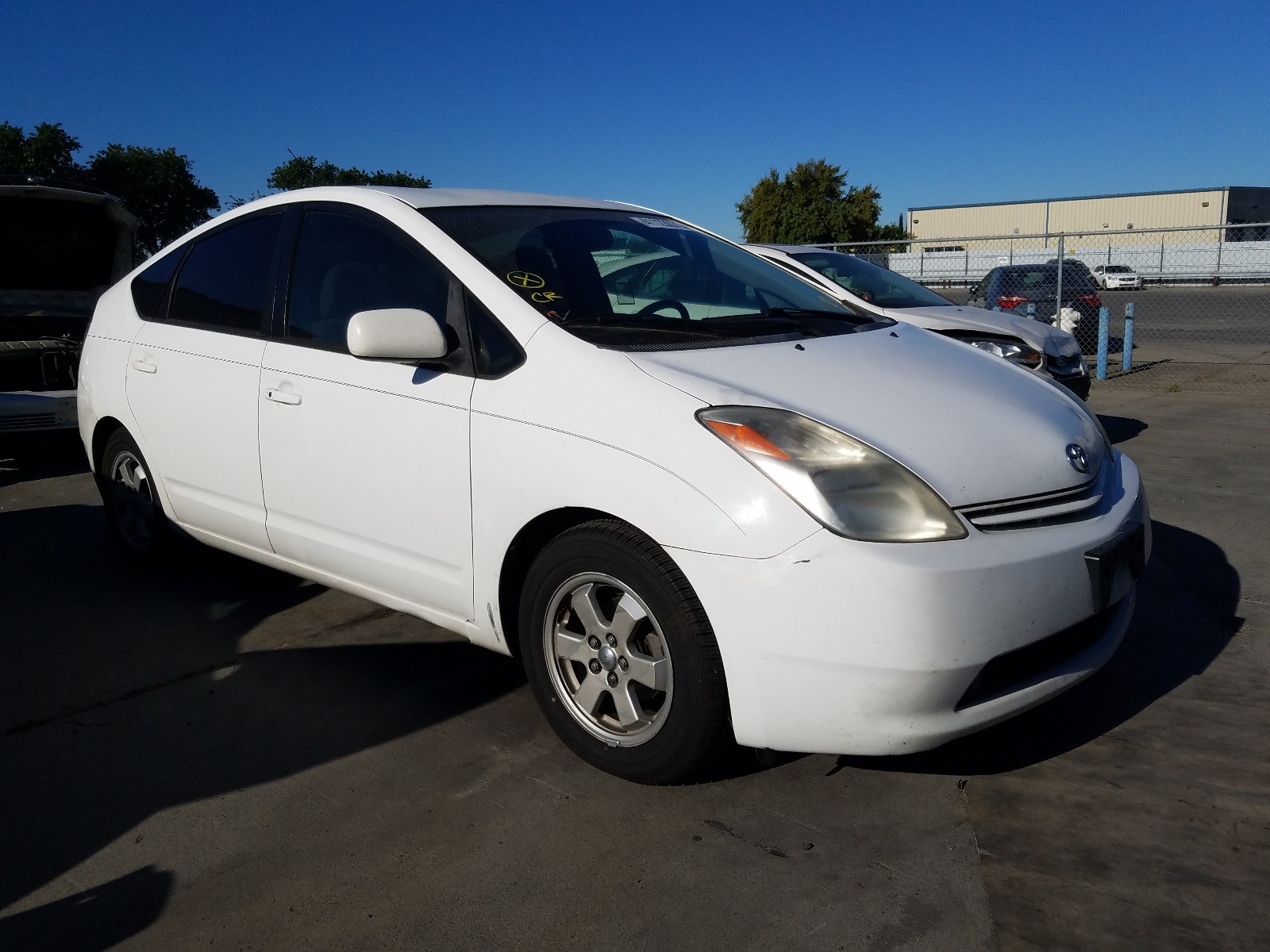 TOYOTA PRIUS 2004 with VIN JTDKB20U840081708 - Photo from auction