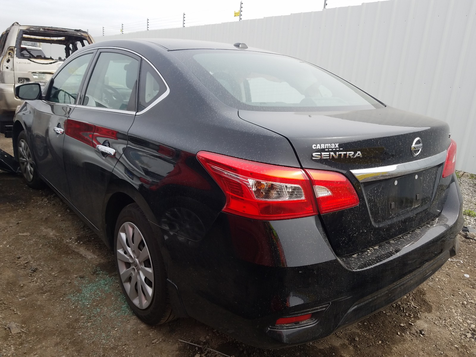 Photo 3 from auction – 2017 NISSAN SENTRA S with VIN 3N1AB7AP4HL709180