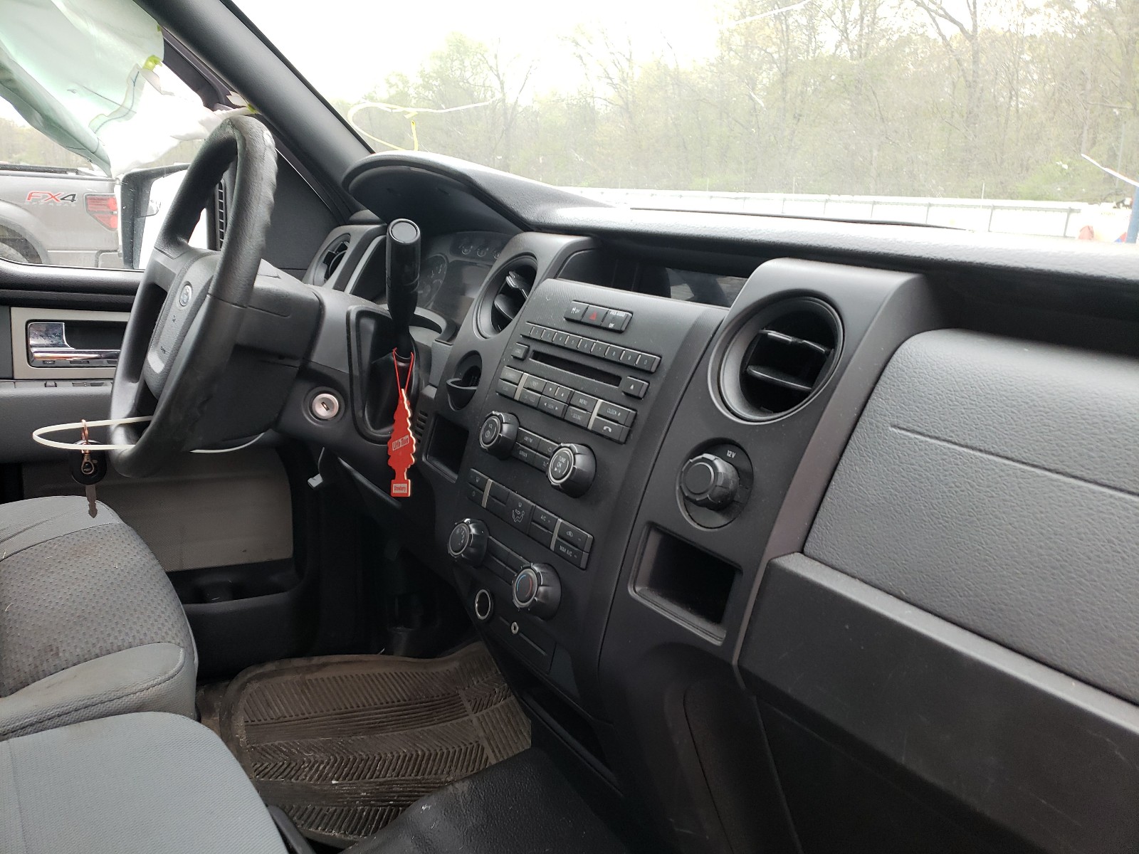 Photo 9 from auction – 2011 FORD F150 SUPER with VIN 1FTEX1CMXBKE04713