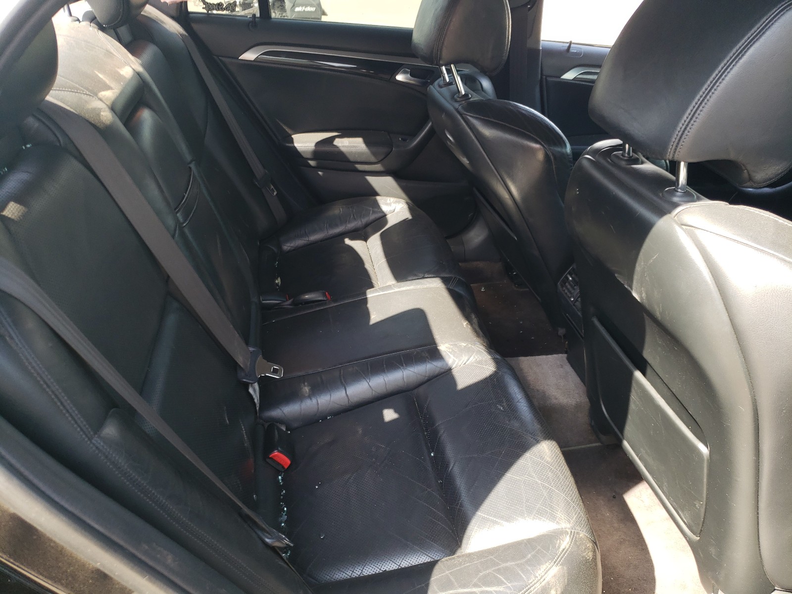 Photo 6 from auction – 2004 ACURA TL with VIN 19UUA66224A056775