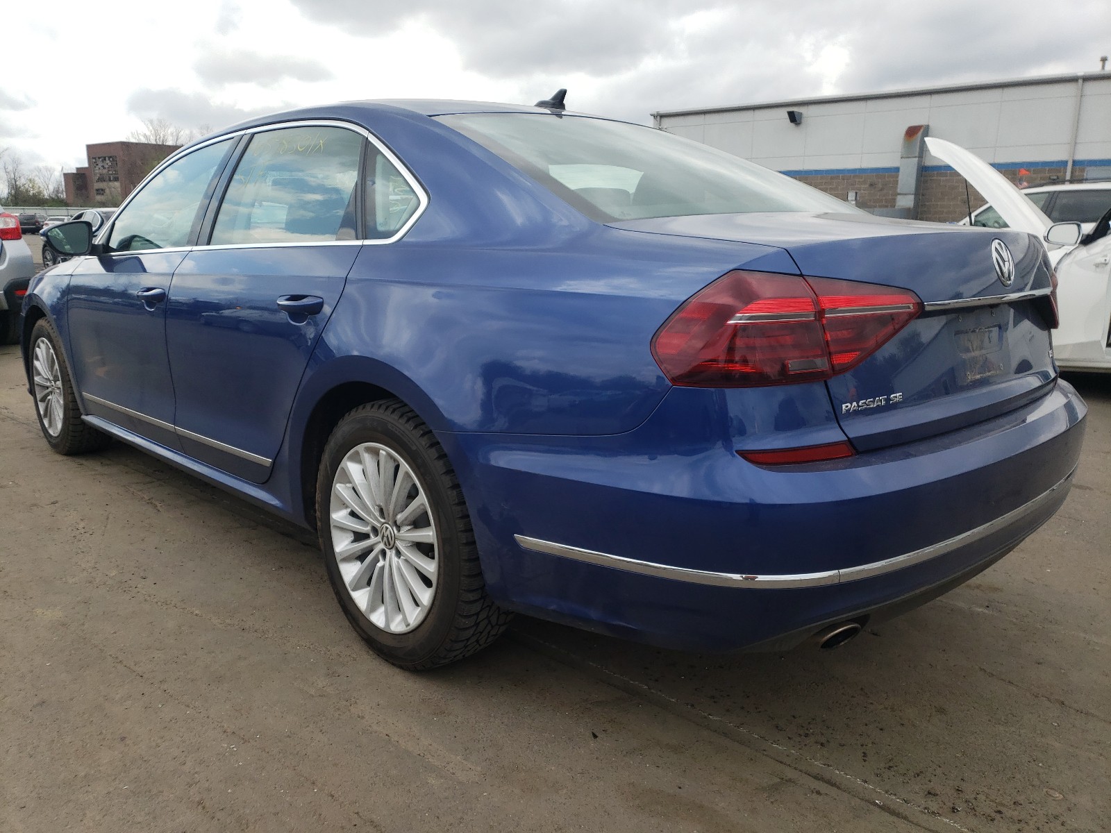 Photo 3 from auction – 2017 VOLKSWAGEN PASSAT SE with VIN 1VWBT7A35HC077925
