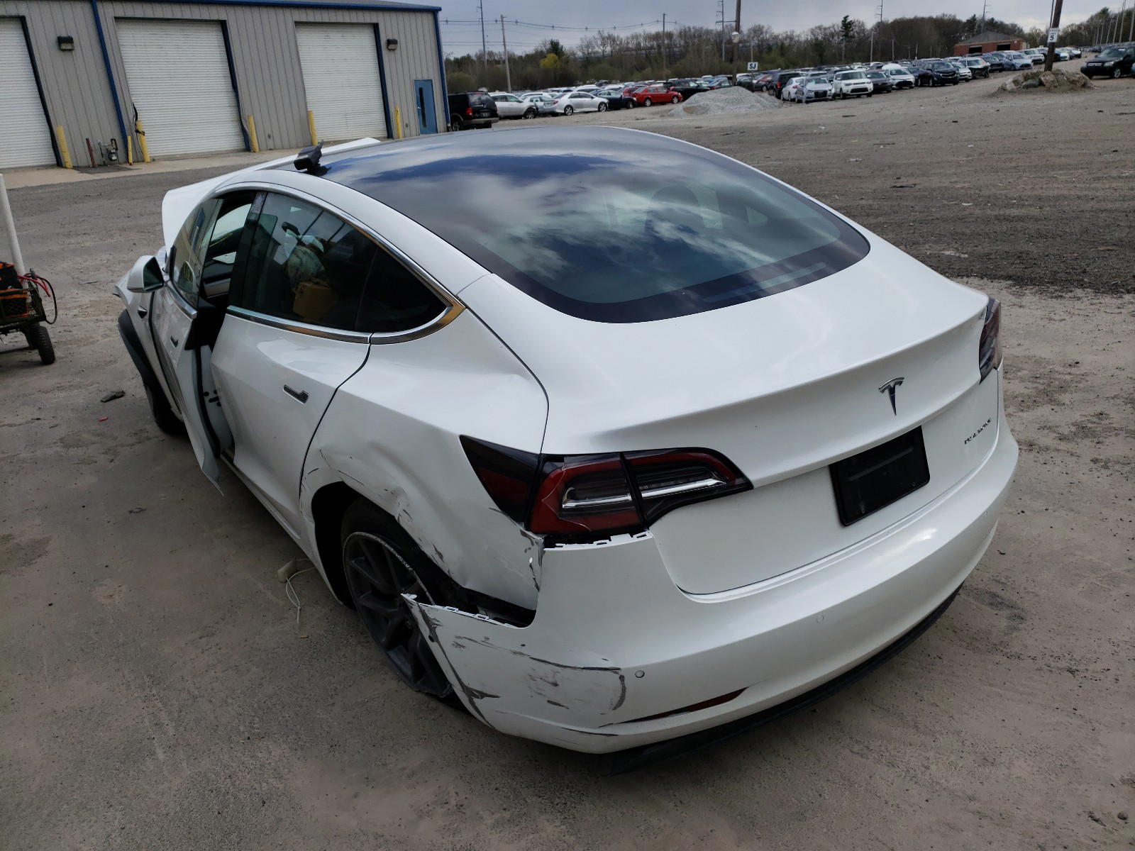 Photo 3 from auction – 2020 TESLA MODEL 3 with VIN 5YJ3E1EB8LF618624