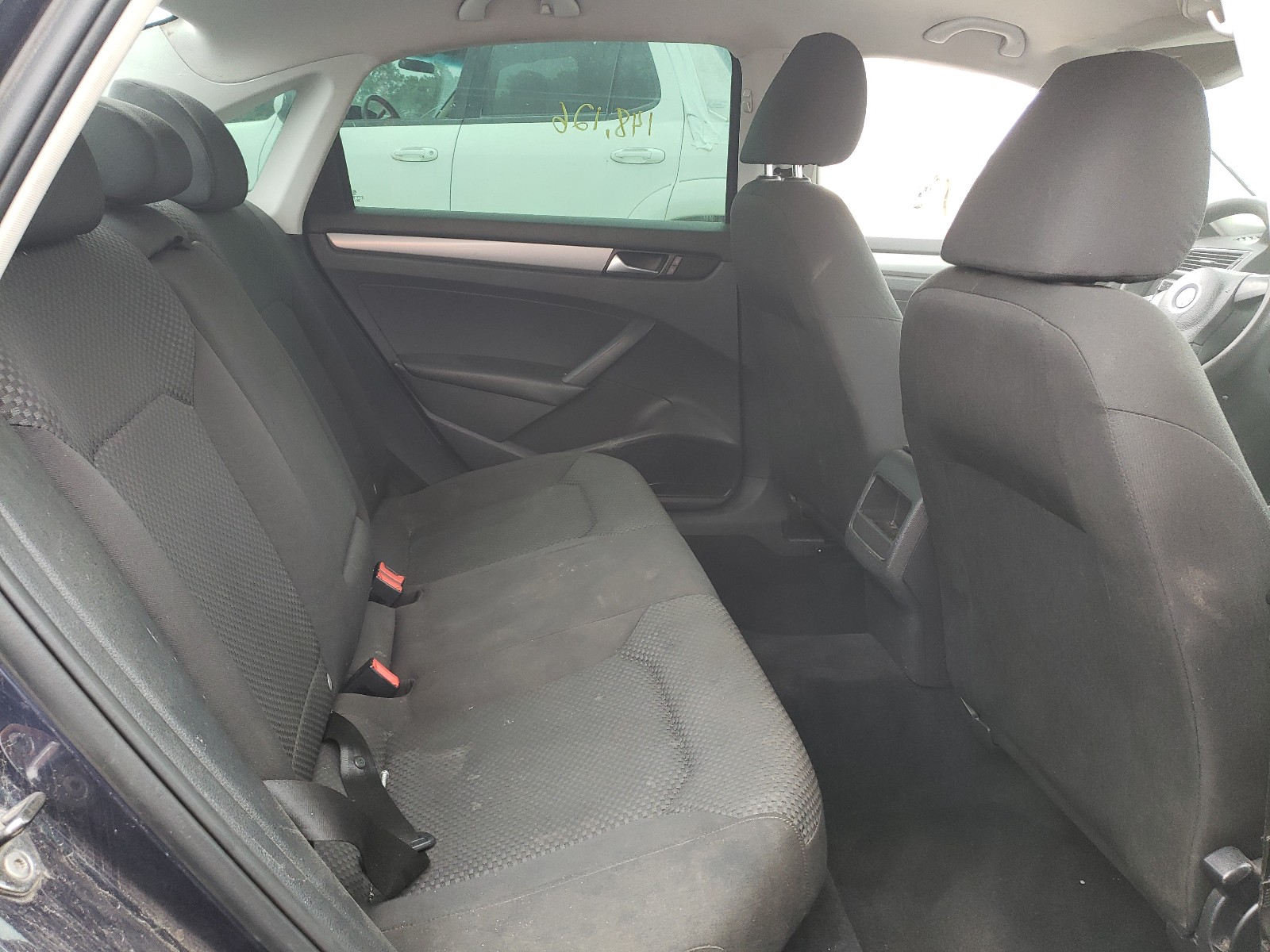 Photo 6 from auction – 2013 VOLKSWAGEN PASSAT S with VIN 1VWAP7A38DC014361