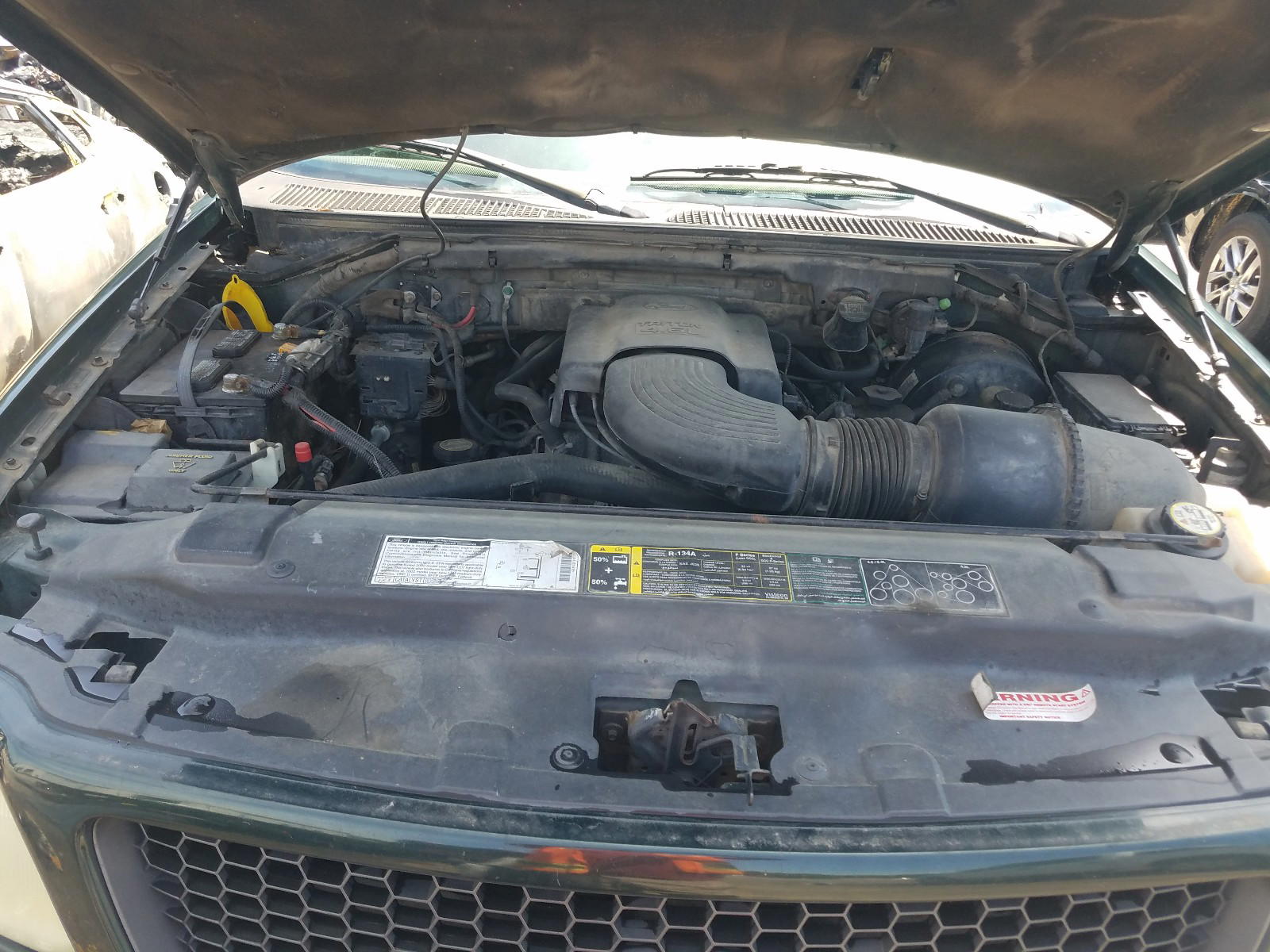 Photo 7 from auction – 2002 FORD F150 with VIN 1FTRX17WX2NA36786