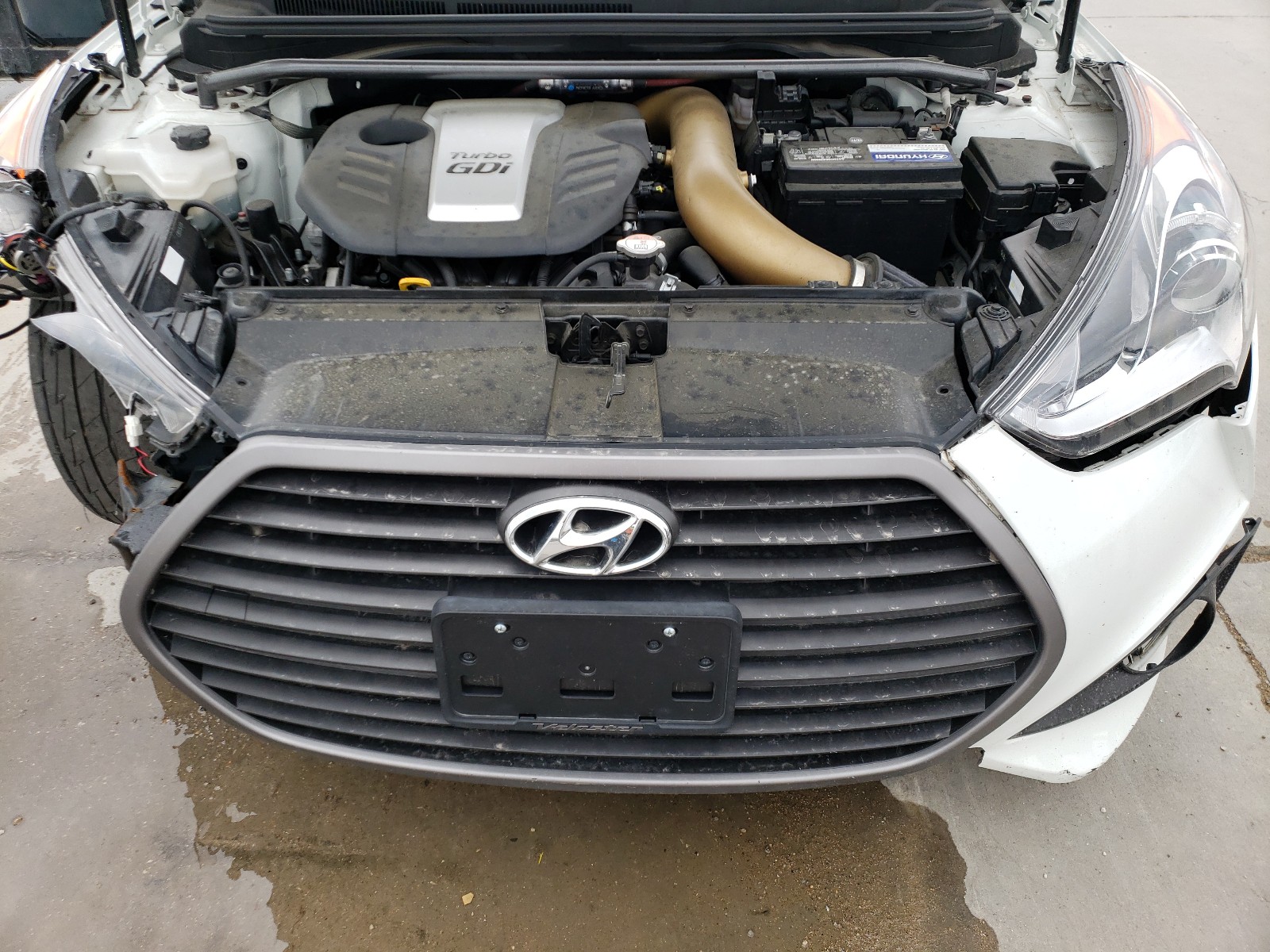 Photo 7 from auction – 2016 HYUNDAI VELOSTER T with VIN KMHTC6AE8GU263644