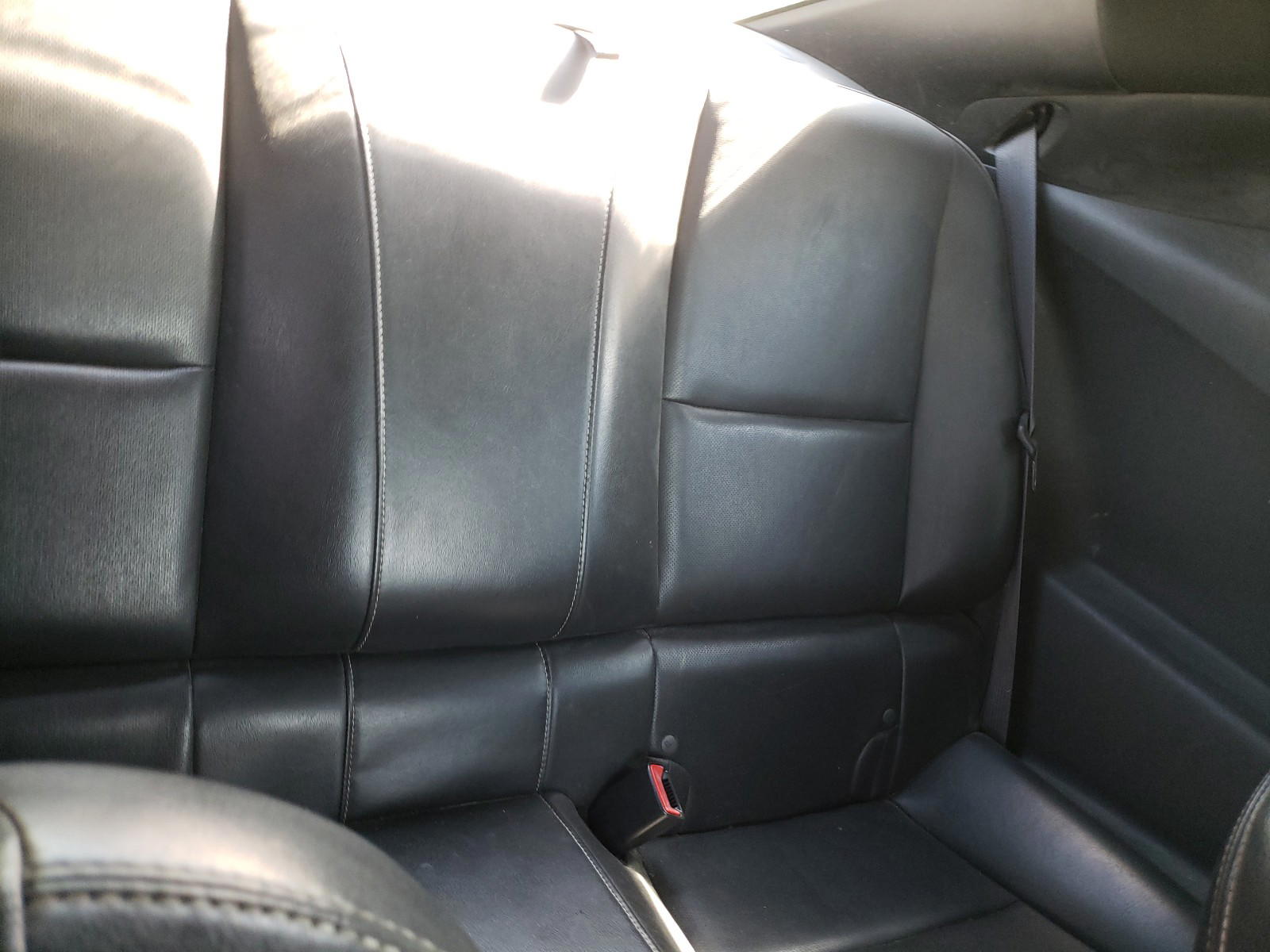 Photo 6 from auction – 2011 CHEVROLET CAMARO LT with VIN 2G1FC1ED2B9205520