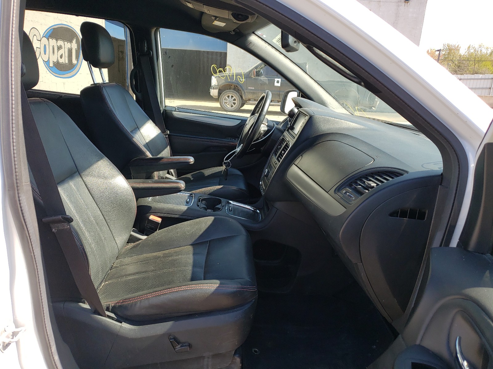 Photo 5 from auction – 2018 DODGE GRAND CARA with VIN 2C4RDGEGXJR361169