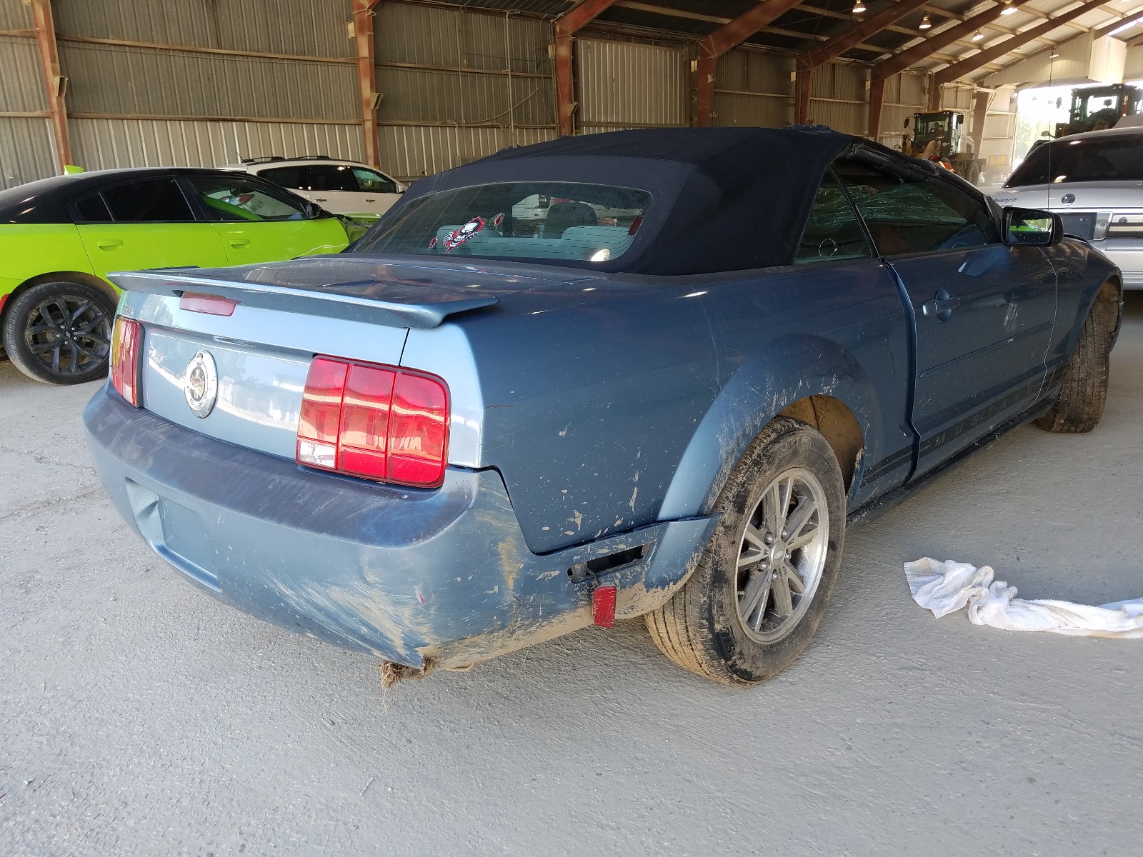 Photo 4 from auction – 2008 FORD MUSTANG with VIN 1ZVHT84N985140574