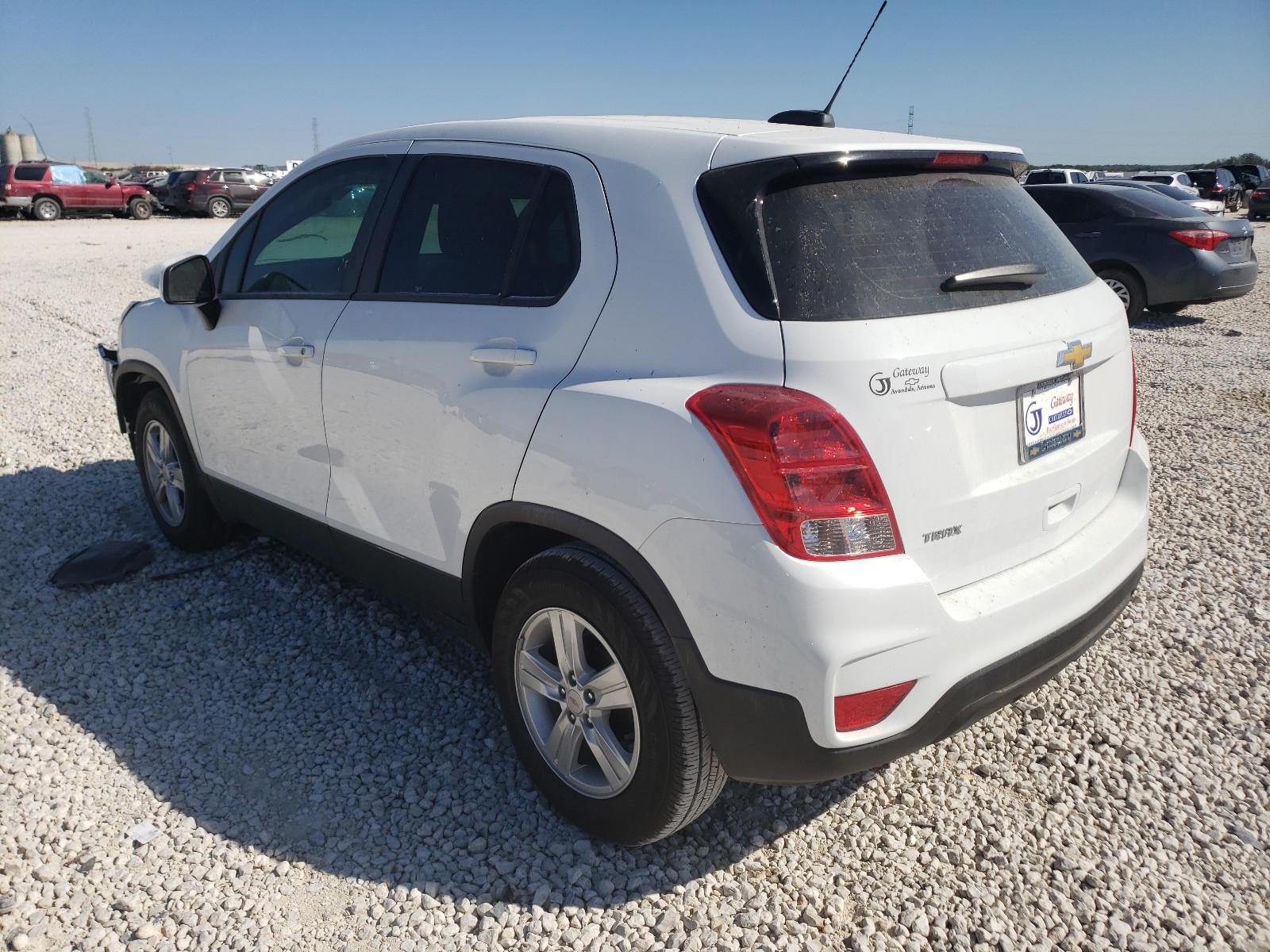 Photo 3 from auction – 2020 CHEVROLET TRAX LS with VIN KL7CJKSB3LB075771