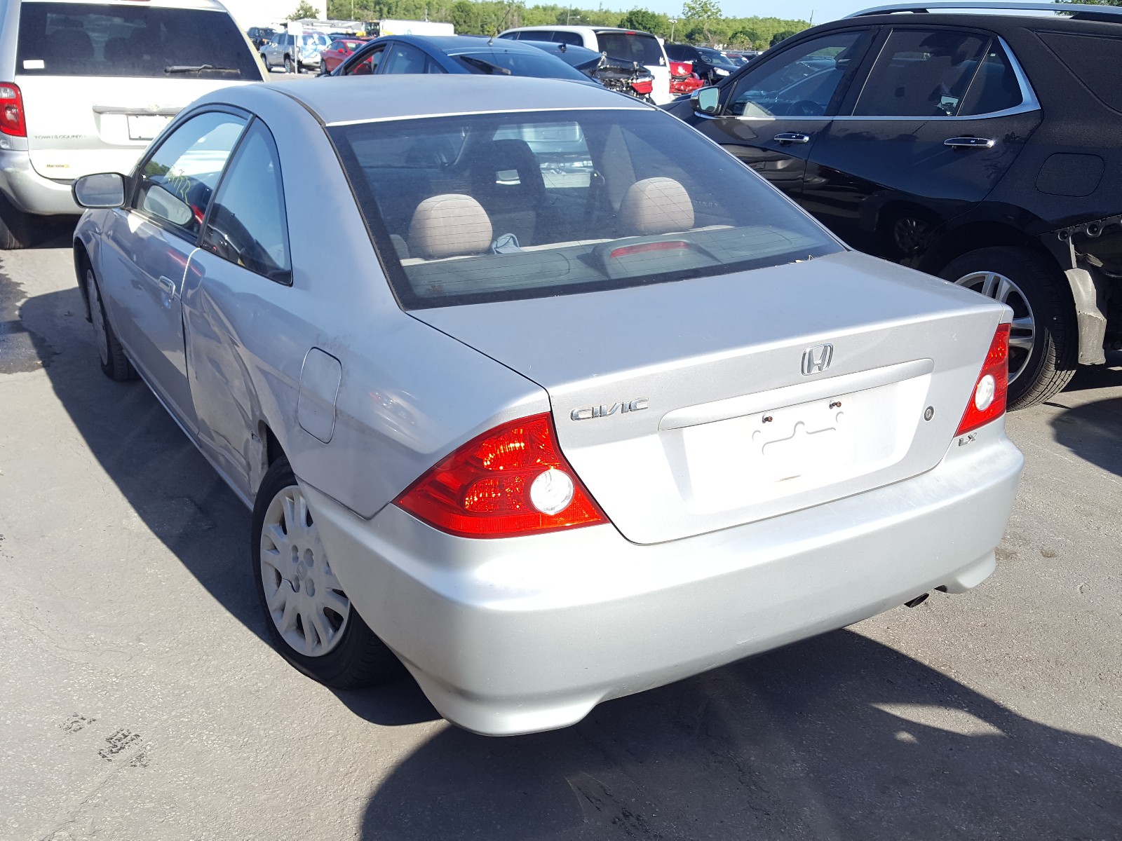 Photo 3 from auction – 2005 HONDA CIVIC LX with VIN 1HGEM22575L060315