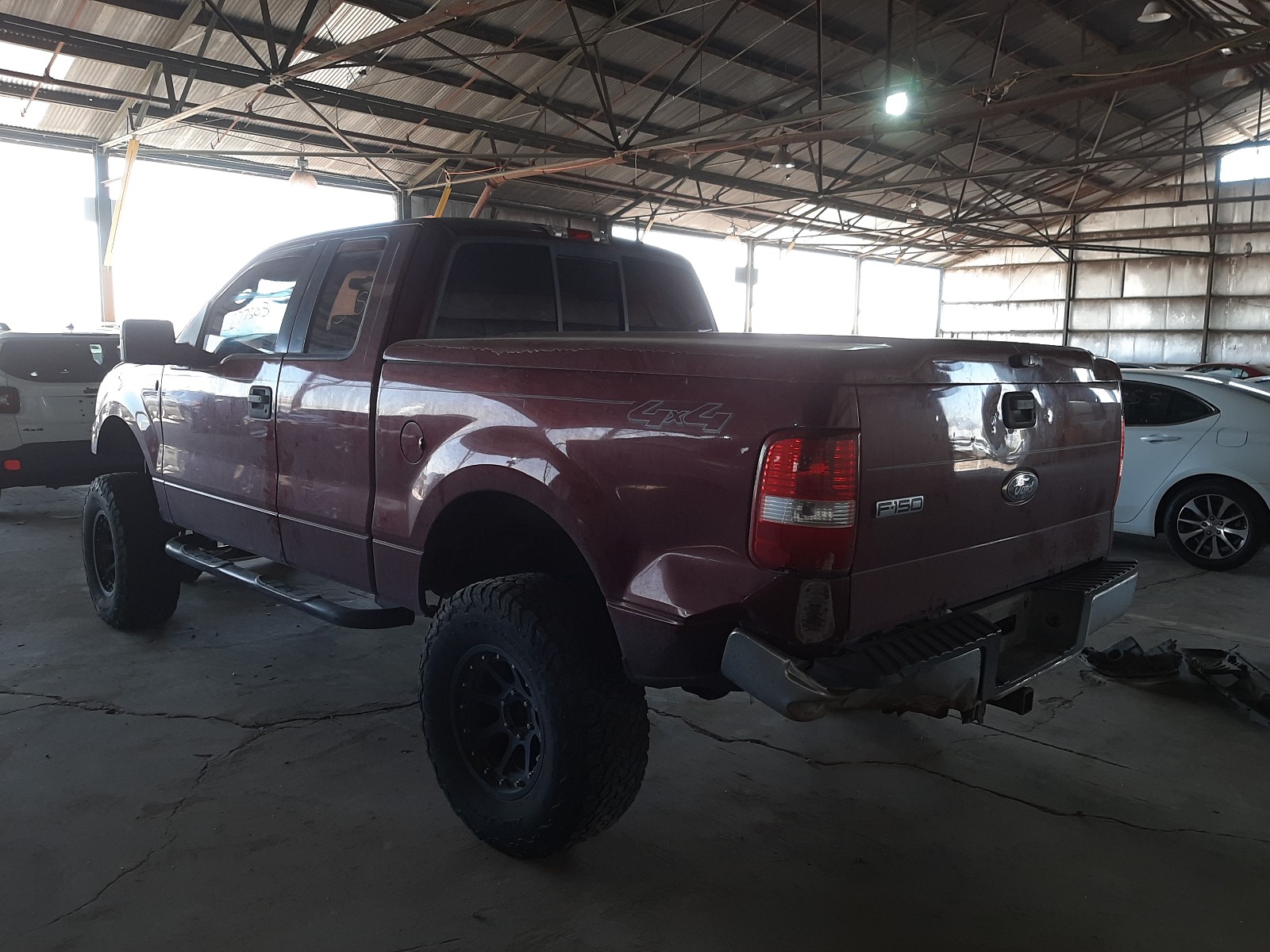 Photo 3 from auction – 2006 FORD F150 with VIN 1FTPX14556FB10246