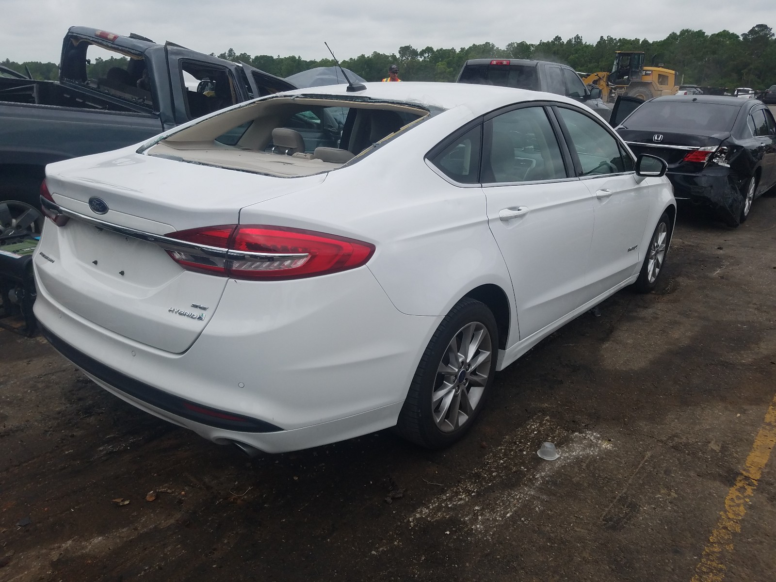 Photo 4 from auction – 2017 FORD FUSION SE with VIN 3FA6P0LU7HR400143