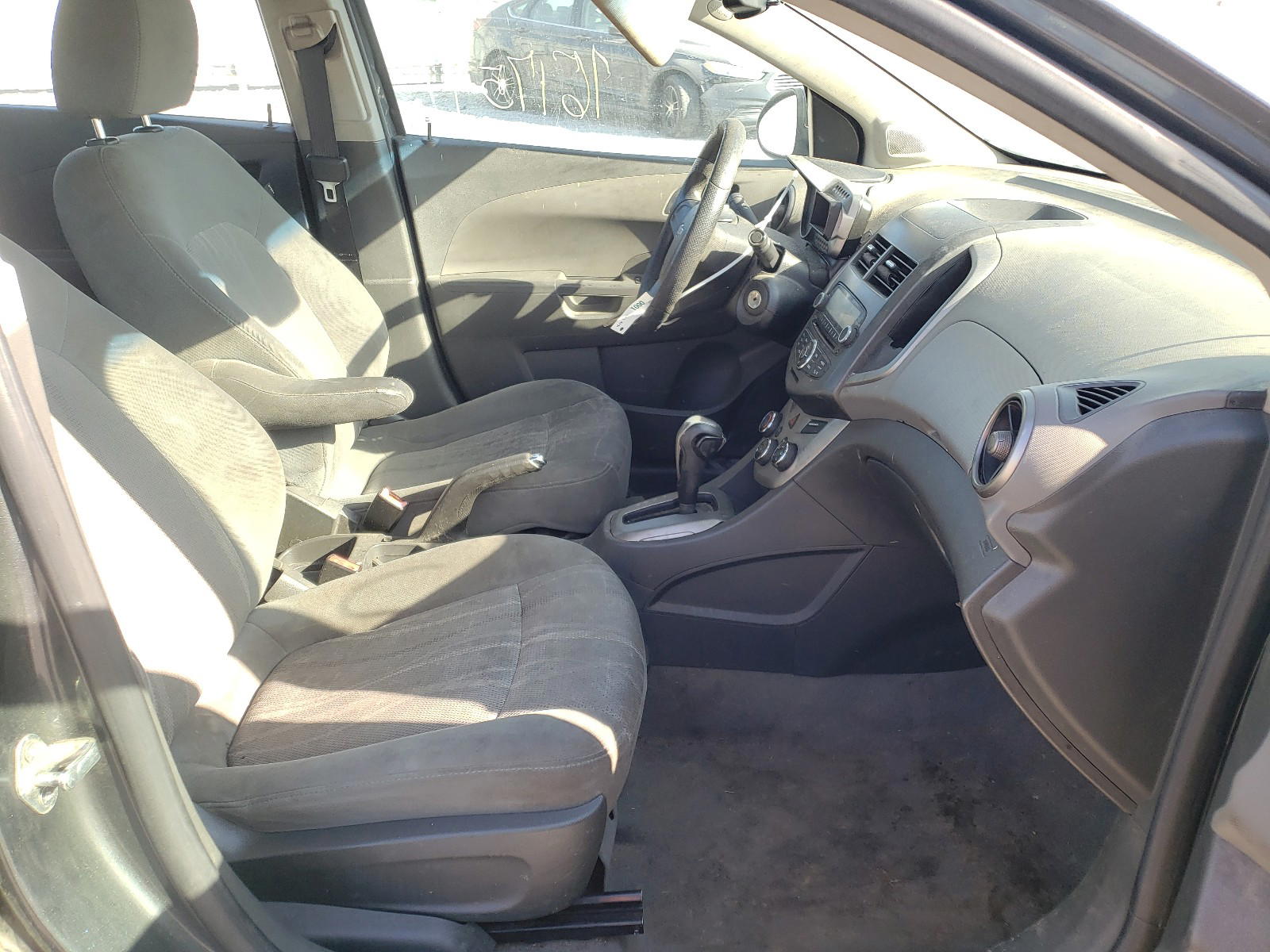 Photo 5 from auction – 2012 CHEVROLET SONIC LT with VIN 1G1JC5SH4C4192248
