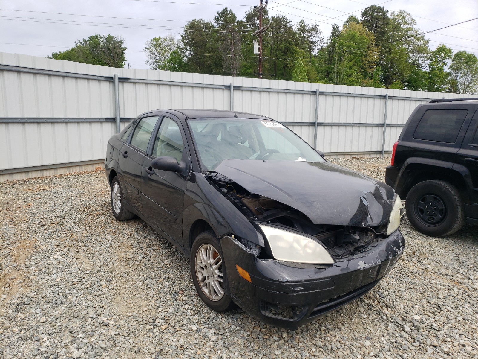 Photo 1 from auction – 2007 FORD FOCUS ZX4 with VIN 1FAFP34N77W251219