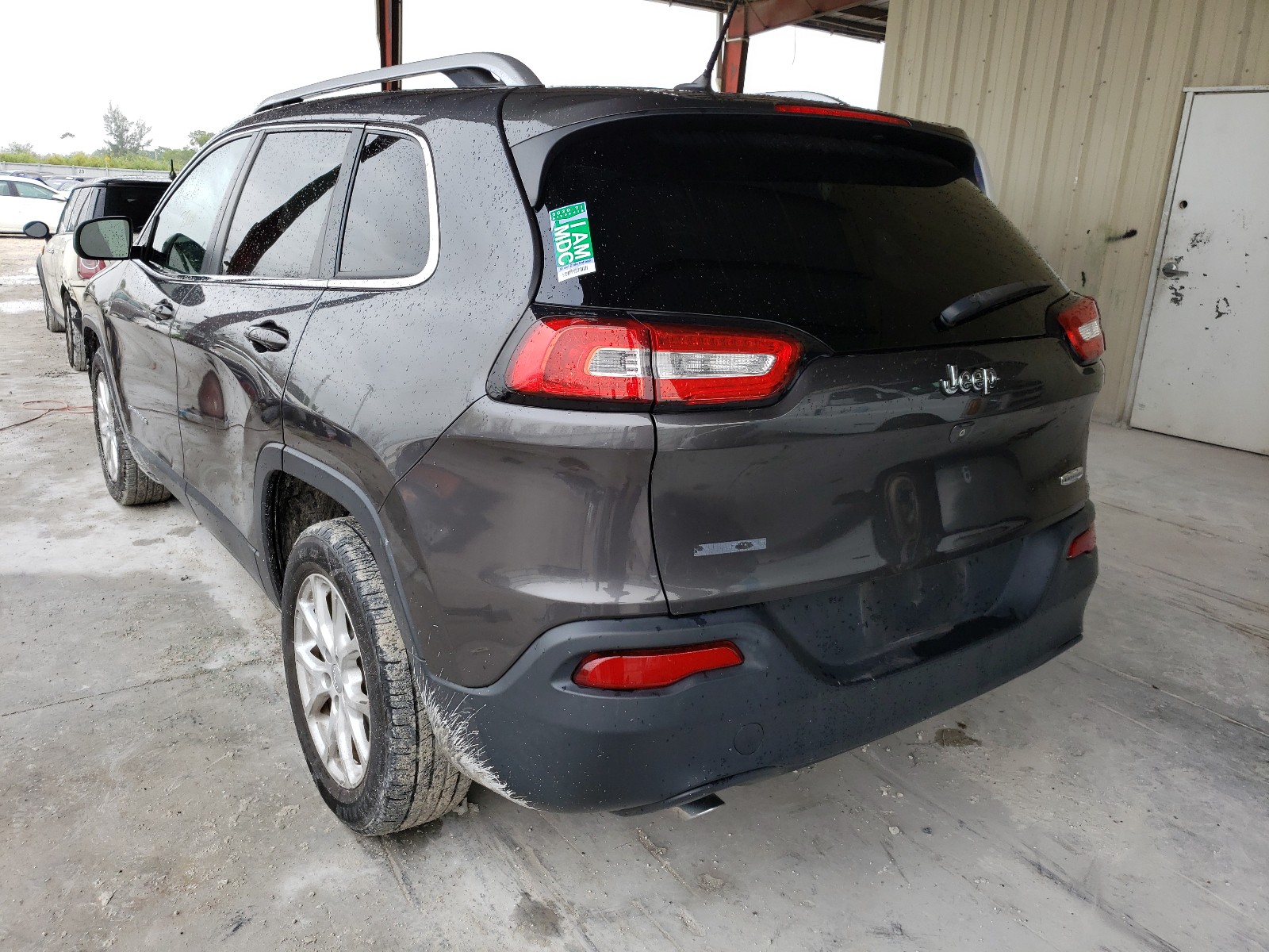 Photo 3 from auction – 2015 JEEP CHEROKEE L with VIN 1C4PJLCB6FW642674