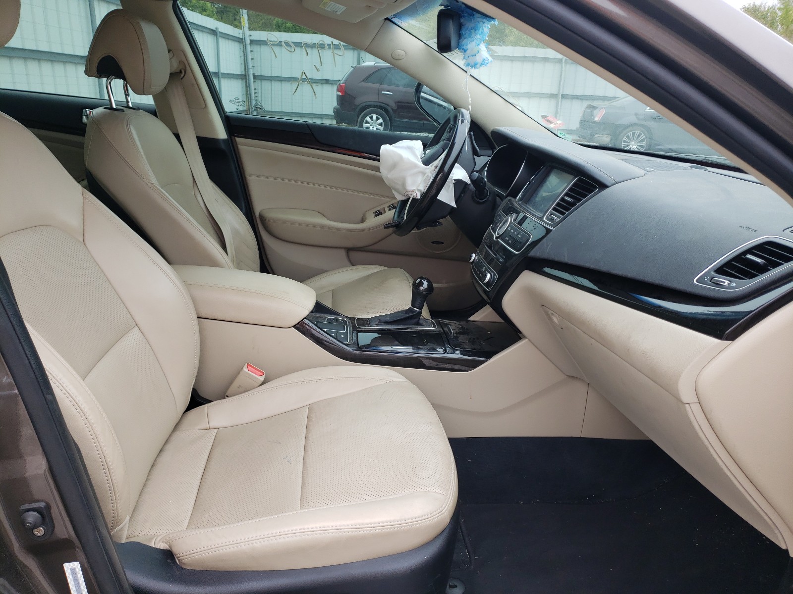 Photo 5 from auction – 2014 KIA CADENZA PR with VIN KNALN4D79E5167560