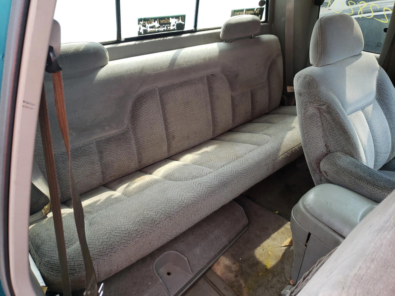 Photo 6 from auction – 1995 CHEVROLET GMT-400 C1 with VIN 2GCEC19H0S1235324