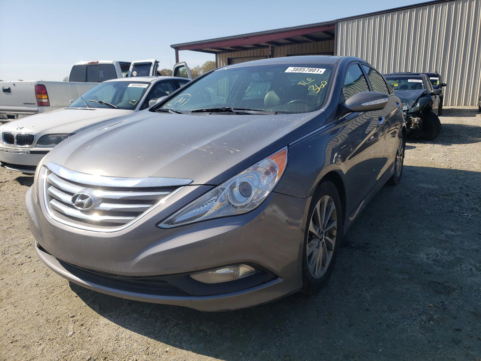 Photo 2 from auction – 2014 HYUNDAI SONATA SE with VIN 5NPEC4AC2EH846802