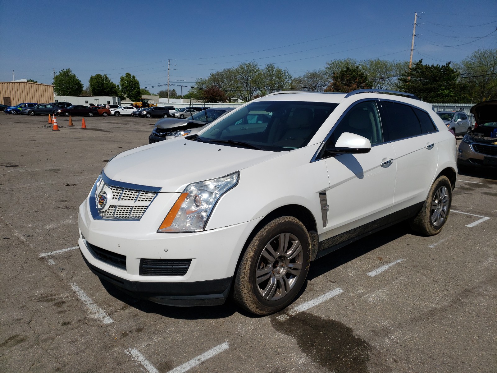 Photo 2 from auction – 2012 CADILLAC SRX LUXURY with VIN 3GYFNAE3XCS635092