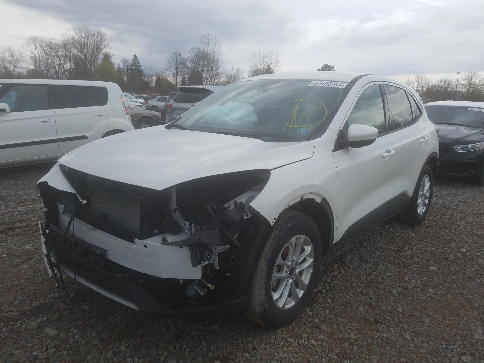 Photo 2 from auction – 2020 FORD ESCAPE SE with VIN 1FMCU9G61LUA90574