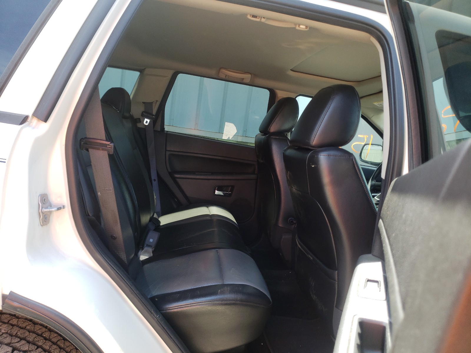 Photo 6 from auction – 2010 JEEP GRAND CHER with VIN 1J4RS4GT5AC124168