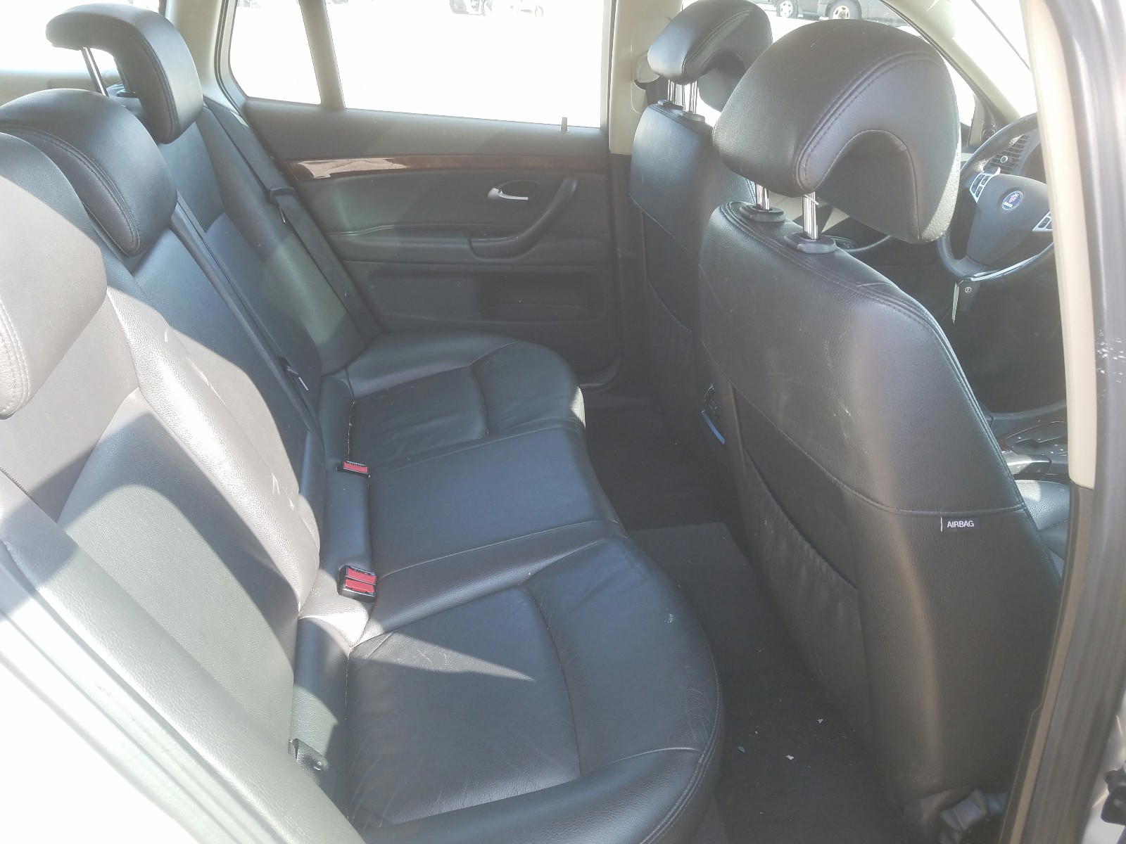Photo 6 from auction – 2010 SAAB 9-3 2.0T with VIN YS3FA5CY5A1616075