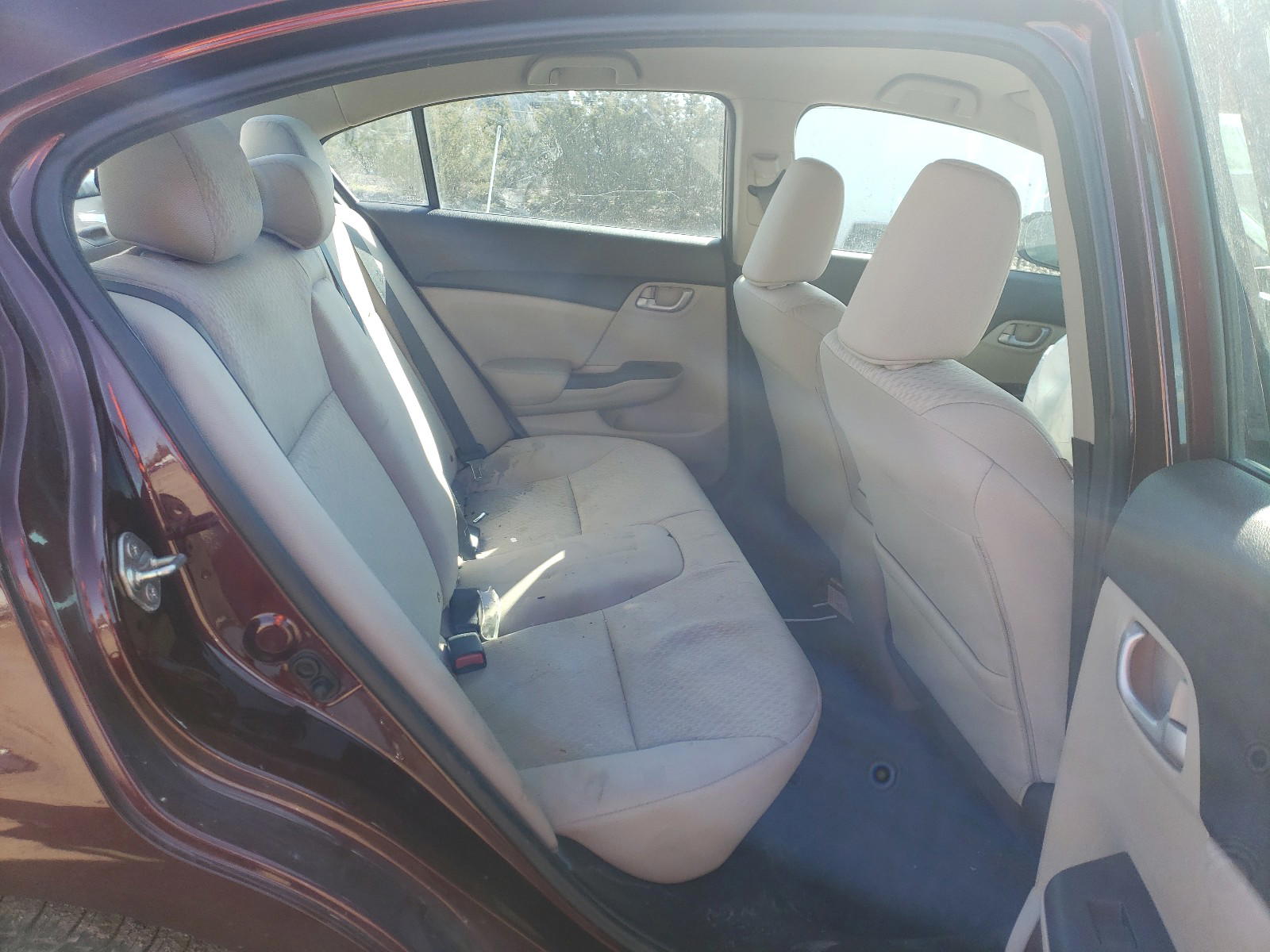 Photo 6 from auction – 2014 HONDA CIVIC LX with VIN 19XFB2F54EE212451