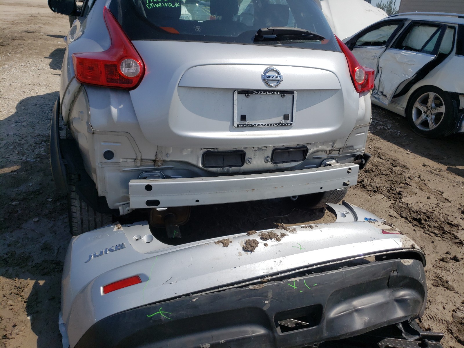 Photo 9 from auction – 2014 NISSAN JUKE S with VIN JN8AF5MR3ET450485