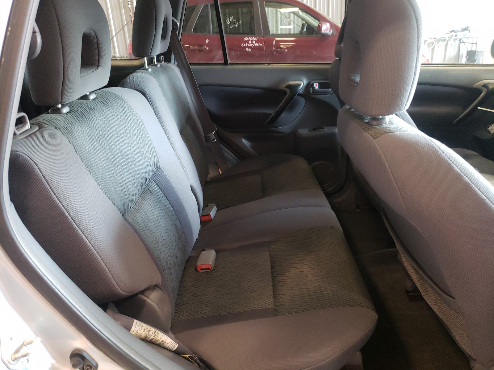 Zdjęcie 6 z aukcji – 2001 TOYOTA RAV4 z VIN JTEHH20V216008730