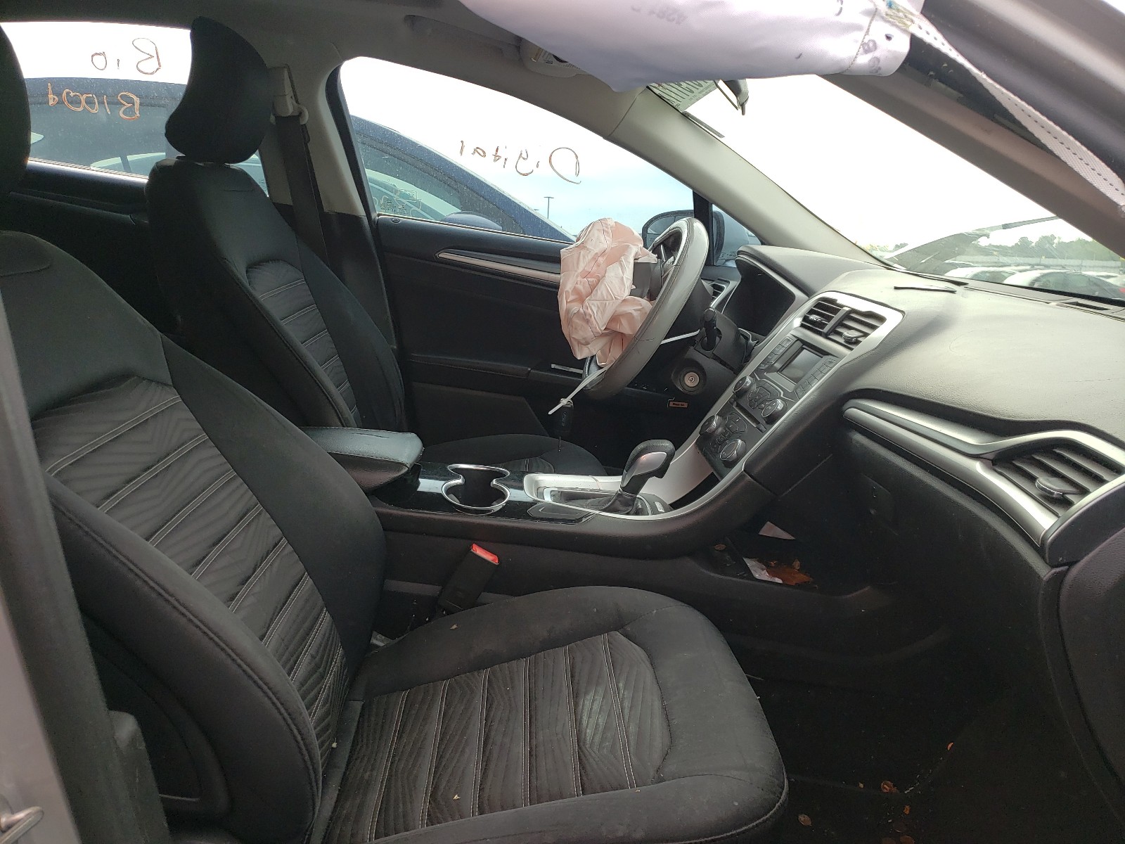 Photo 5 from auction – 2016 FORD FUSION SE with VIN 3FA6P0H73GR119619