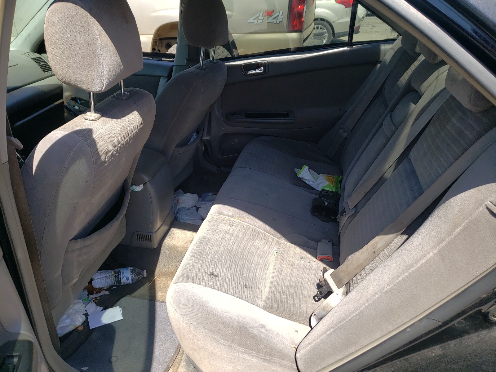 Photo 6 from auction – 2006 TOYOTA CAMRY LE with VIN 4T1BE32K76U719723