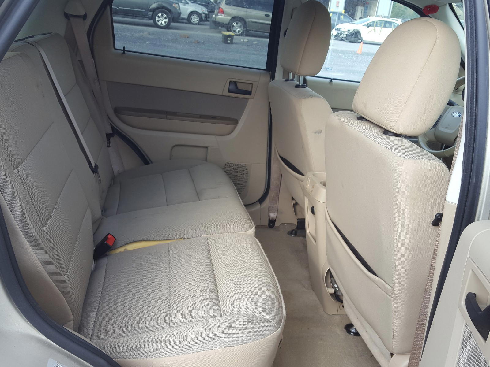Photo 6 from auction – 2010 FORD ESCAPE XLT with VIN 1FMCU9DG2AKD37011