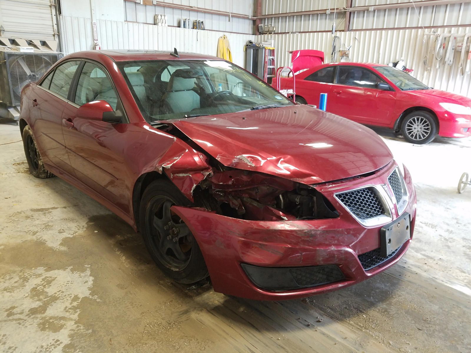 PONTIAC G6 2010 with VIN 1G2ZA5E09A4153470 - Photo from auction