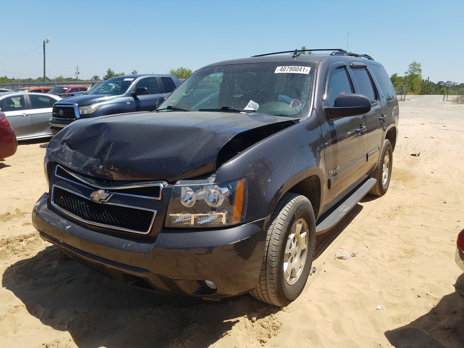 Photo 2 from auction – 2010 CHEVROLET TAHOE C150 with VIN 1GNMCBE33AR194339