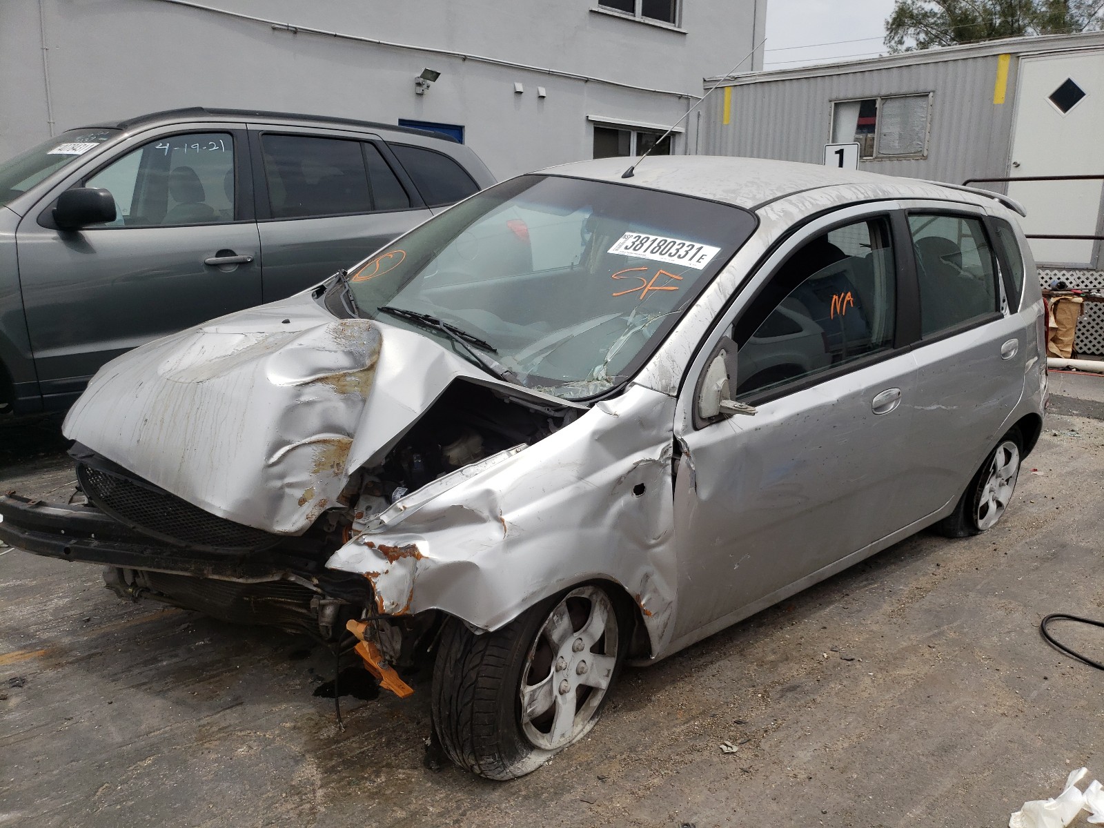 Photo 2 from auction – 2006 CHEVROLET AVEO BASE with VIN KL1TD66686B551037