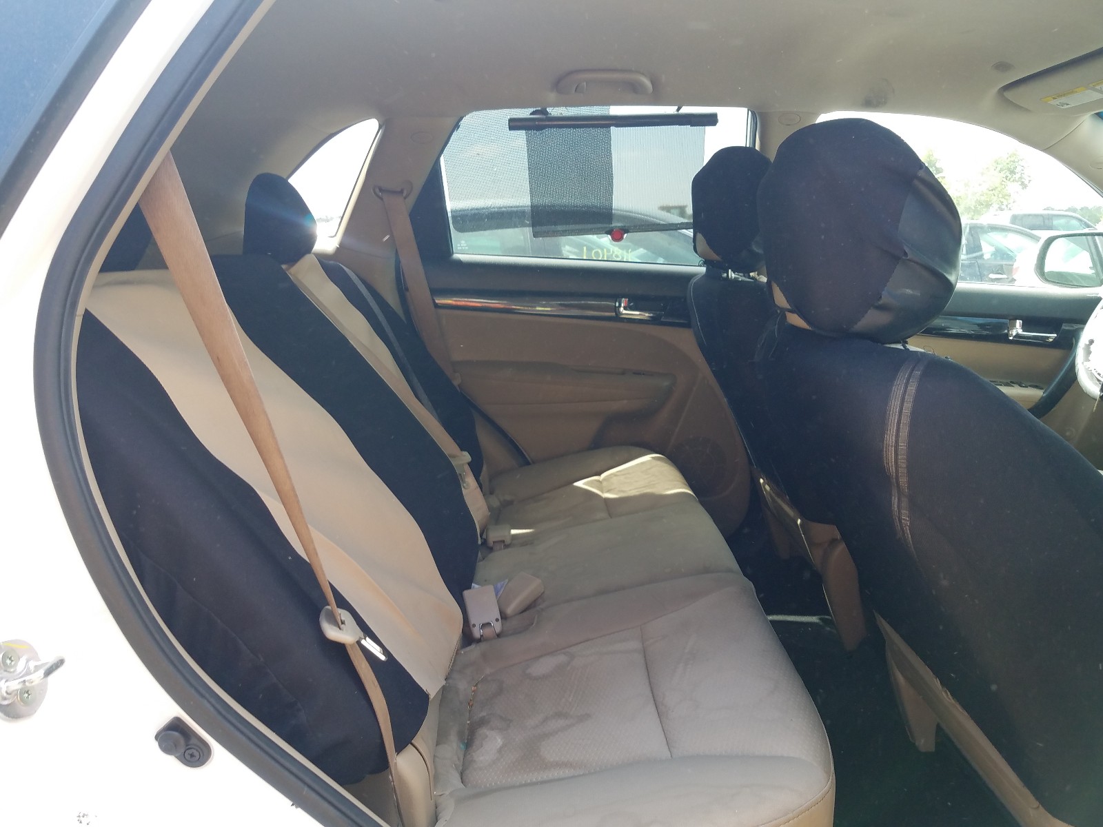 Photo 6 from auction – 2013 KIA SORENTO LX with VIN 5XYKTCA64DG312178