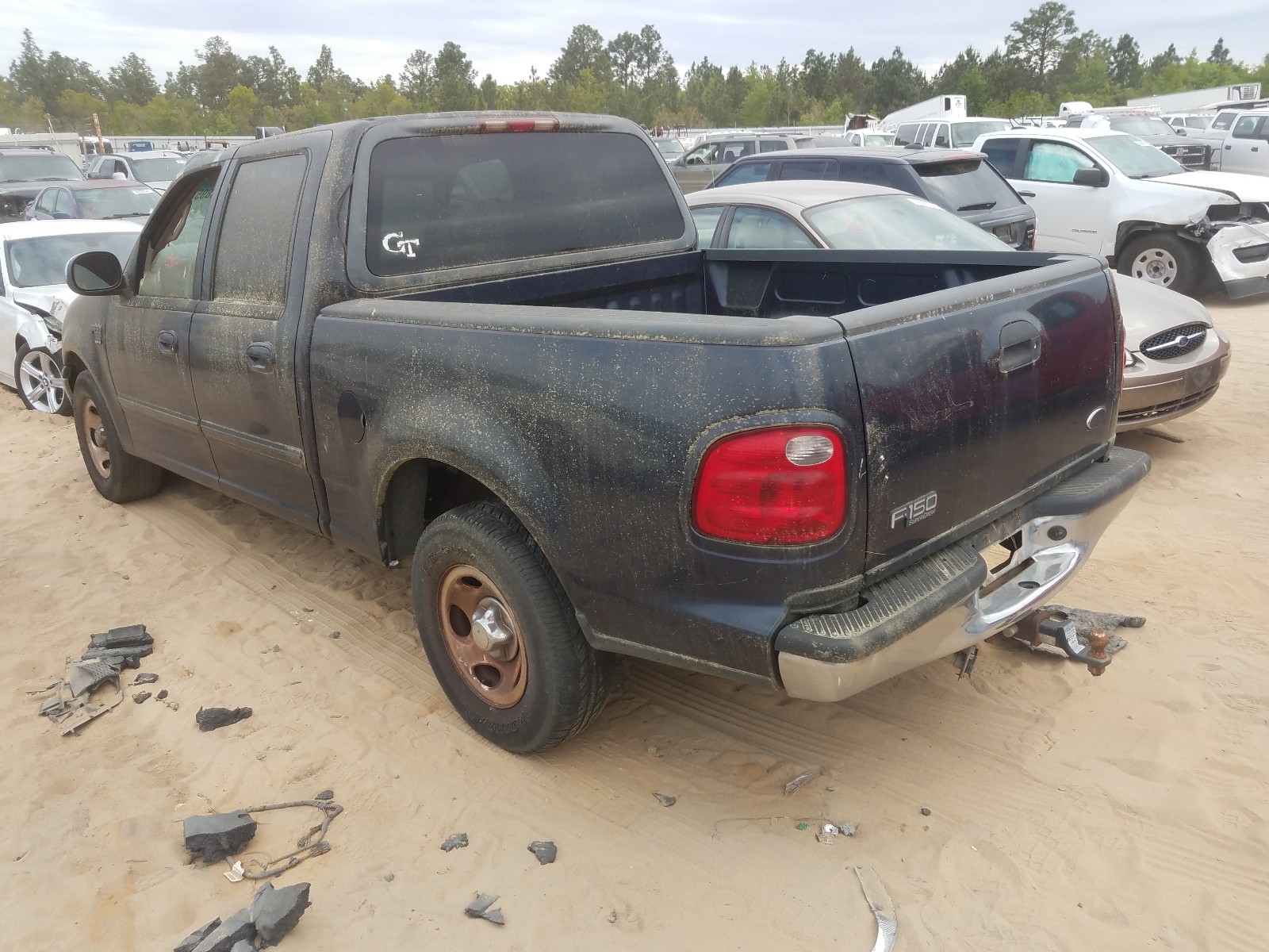 Photo 3 from auction – 2001 FORD F-150 with VIN 1FTRW07LX1KE90264