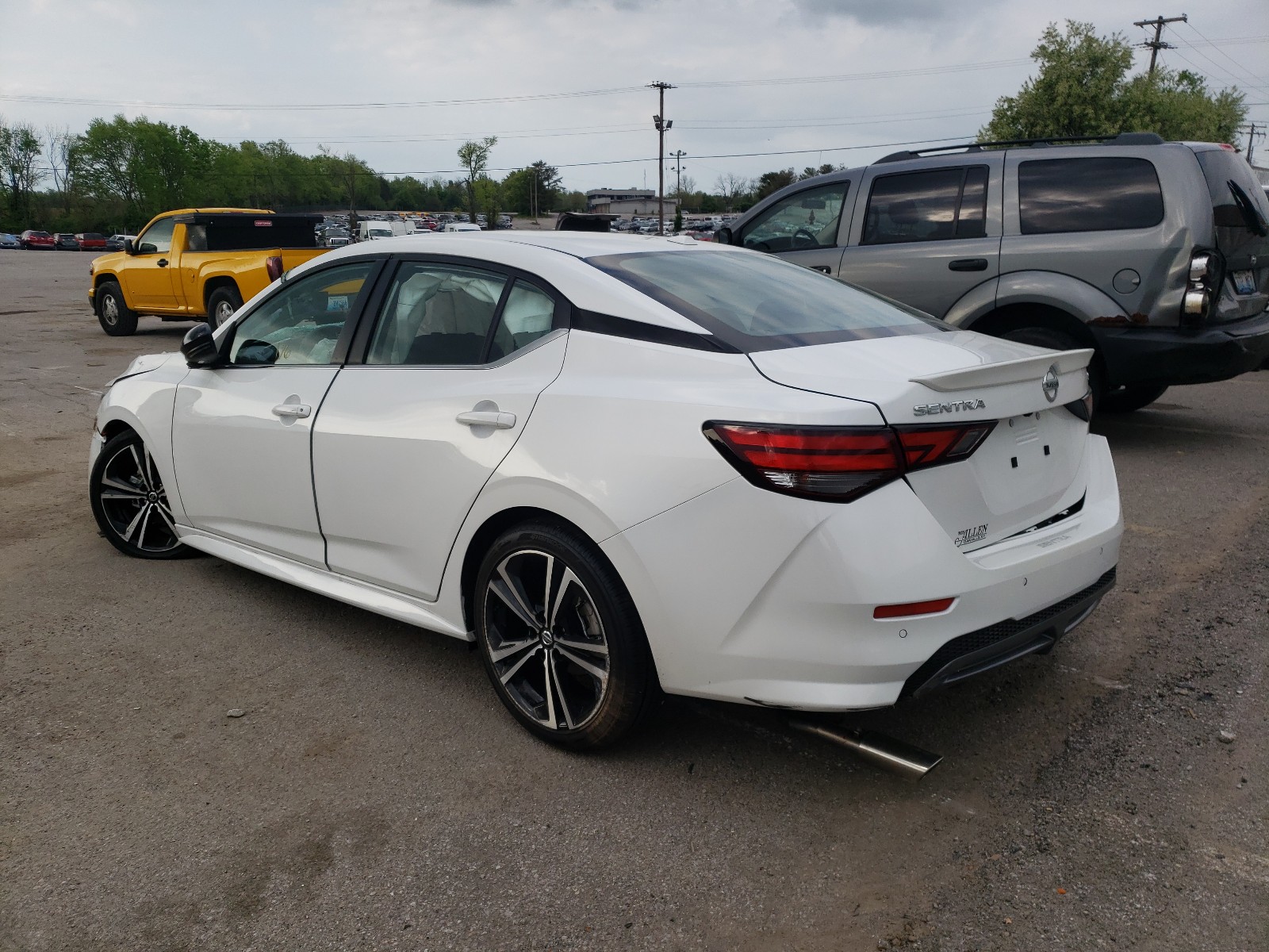 Photo 3 from auction – 2021 NISSAN SENTRA SR with VIN 3N1AB8DV2MY216112