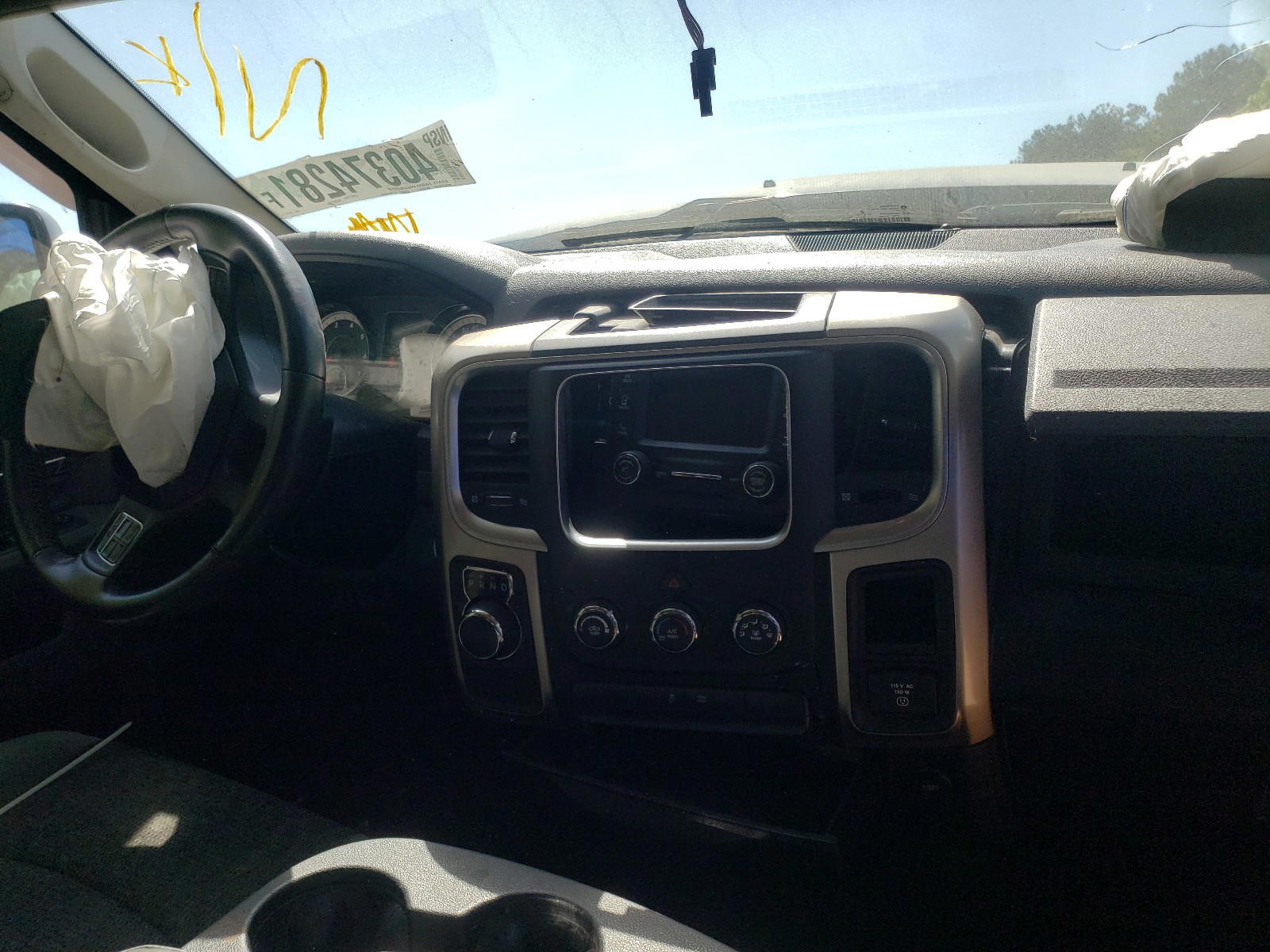 Photo 9 from auction – 2016 RAM 1500 SLT with VIN 1C6RR6GT8GS332161