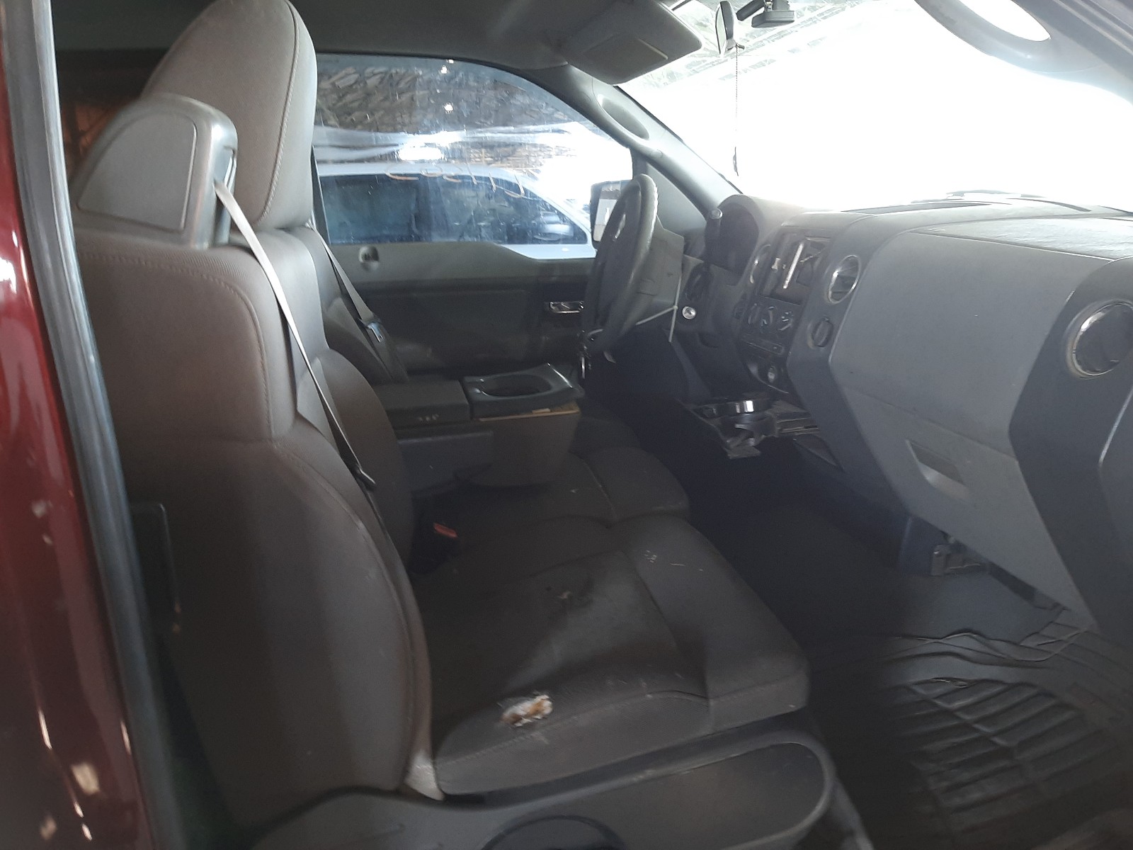 Photo 5 from auction – 2006 FORD F150 with VIN 1FTPX14556FB10246