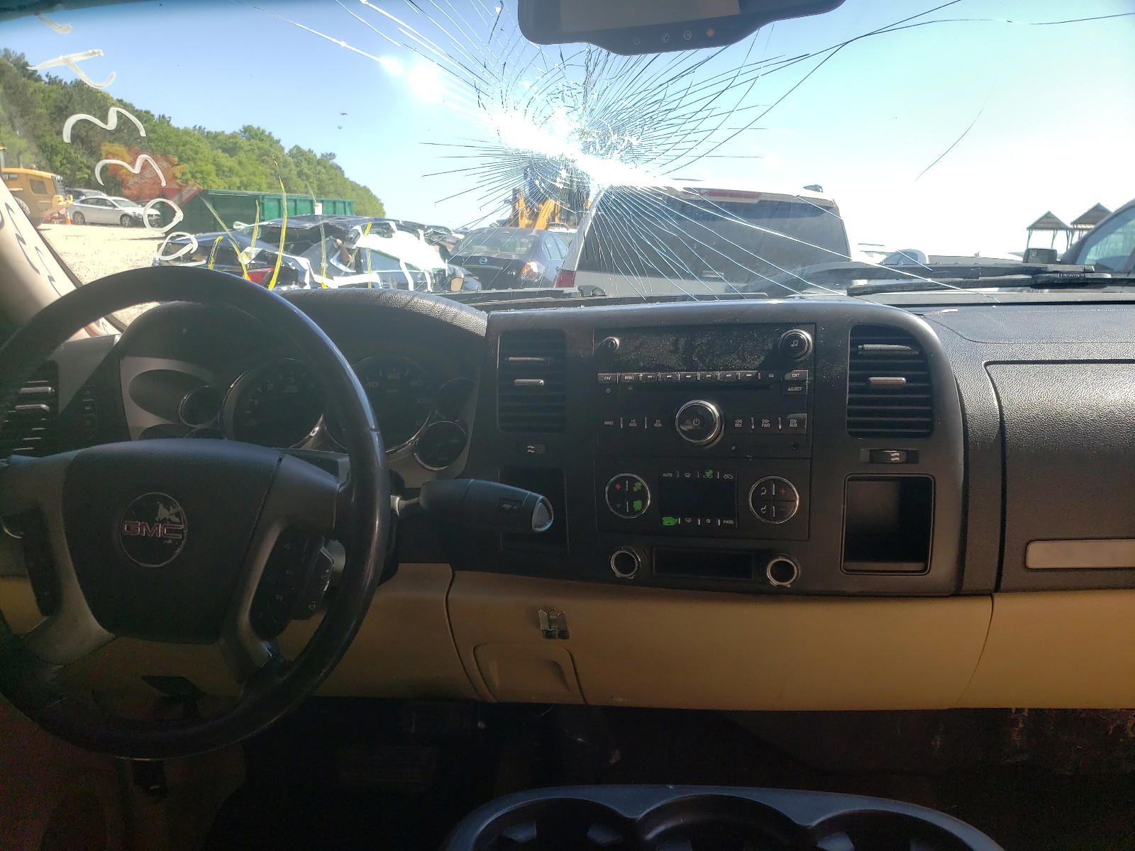 Photo 9 from auction – 2007 GMC NEW SIERRA with VIN 2GTEC190371693909