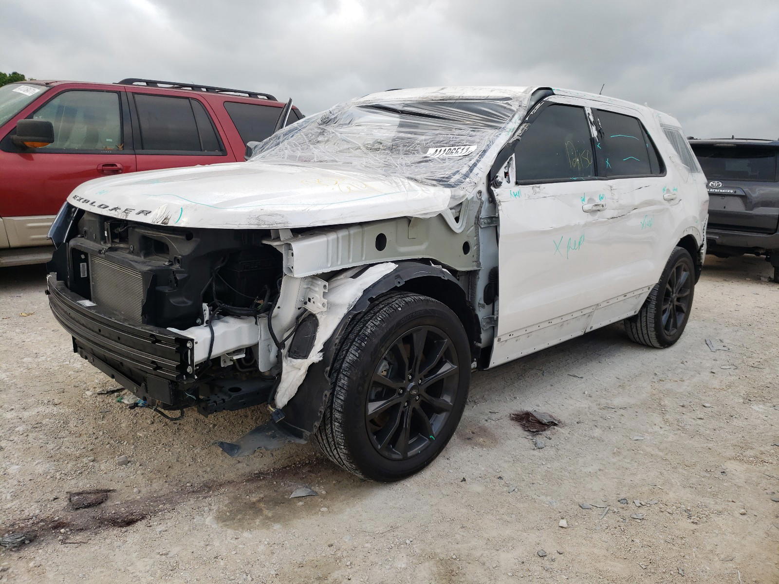 Photo 9 from auction – 2019 FORD EXPLORER X with VIN 1FM5K7D87KGB06914